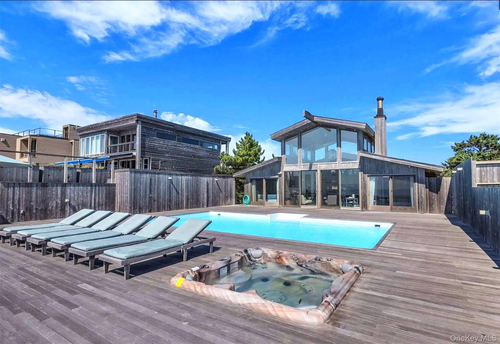 Casa com 3 Quartos à Venda em Fire Island Pines - Nova Iorque - EUA - 1