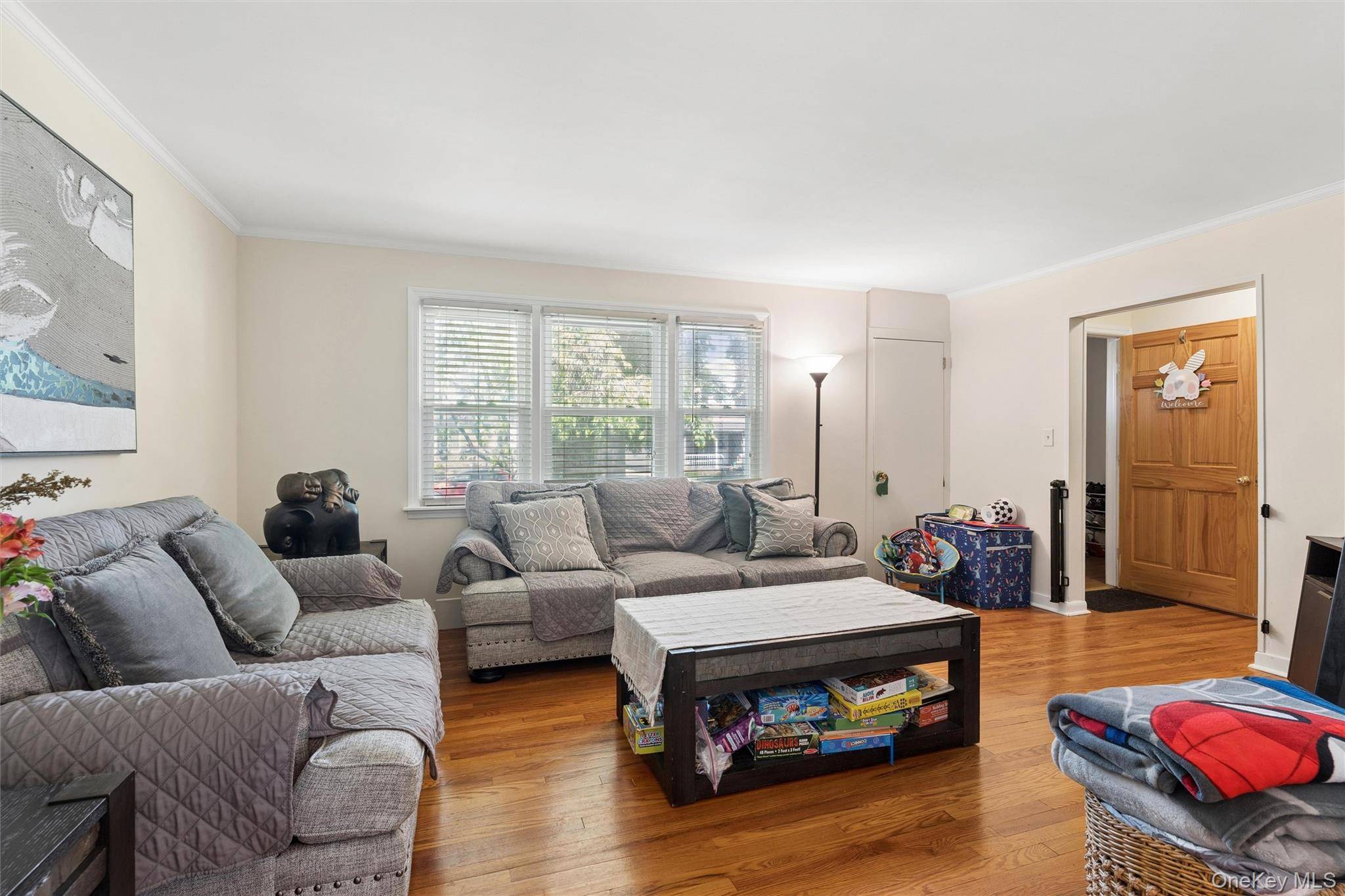 Casa de 3 Dormitorios en Venta en Floral Park - Nueva York - EE. UU. - 4