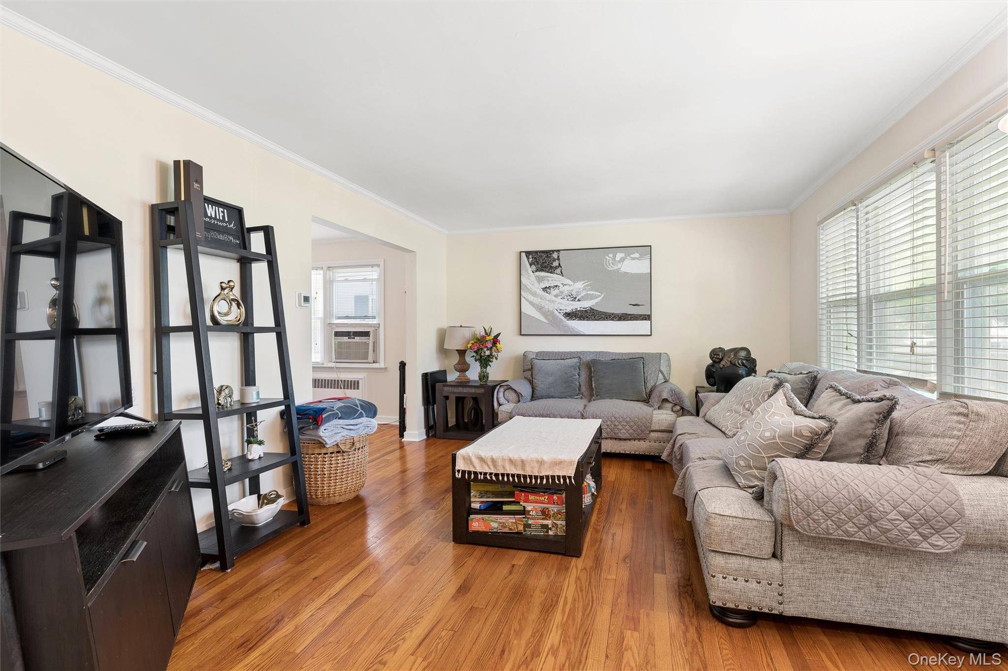 Casa de 3 Dormitorios en Venta en Floral Park - Nueva York - EE. UU. - 5