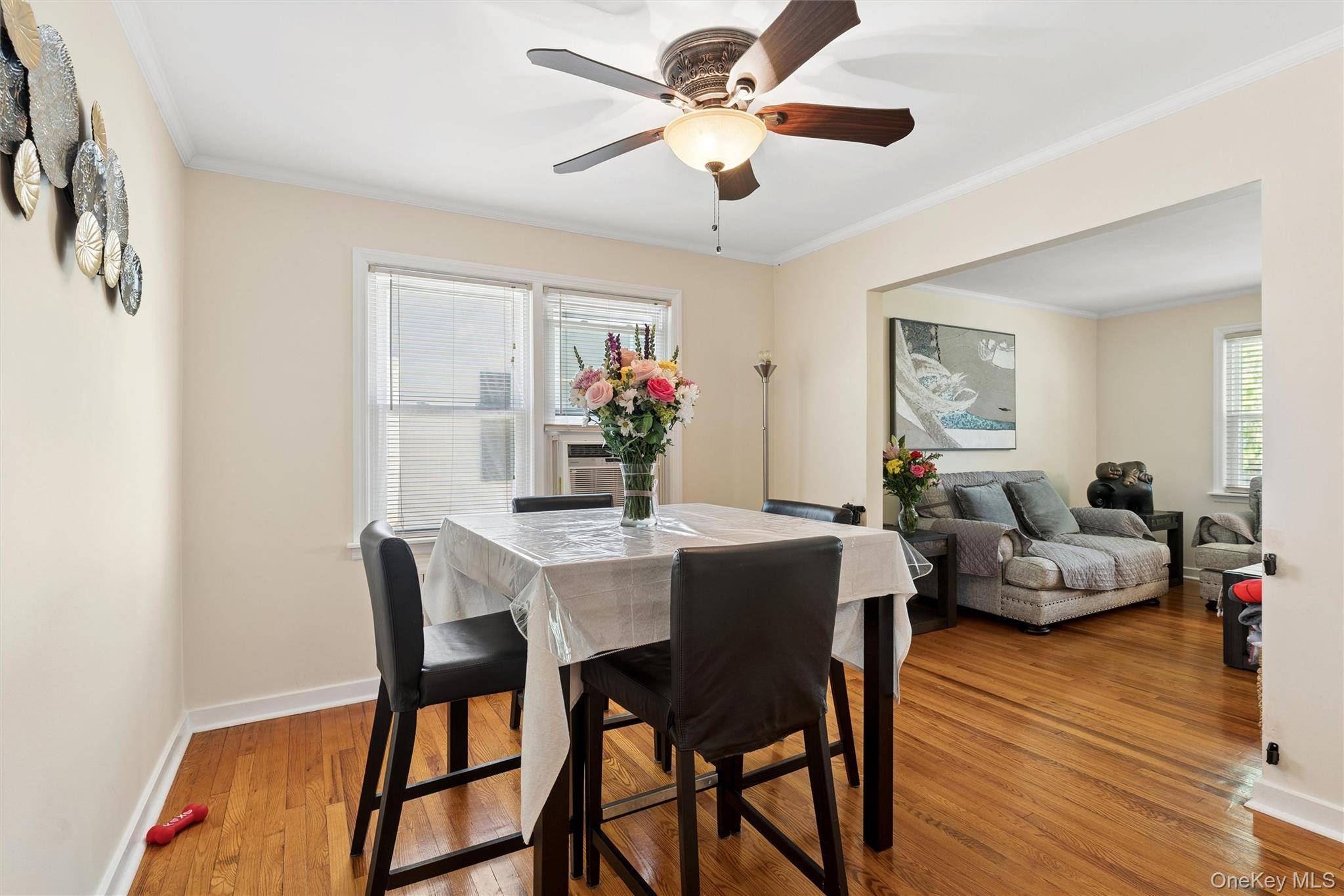 Casa de 3 Dormitorios en Venta en Floral Park - Nueva York - EE. UU. - 6
