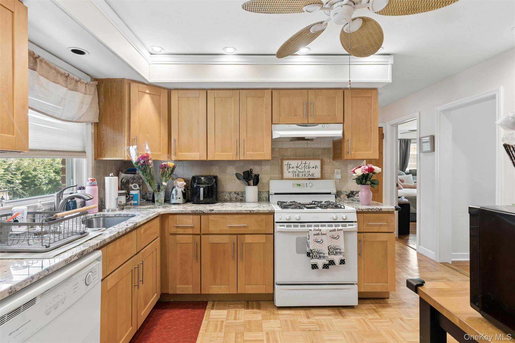 Casa de 3 Dormitorios en Venta en Floral Park - Nueva York - EE. UU. - 8