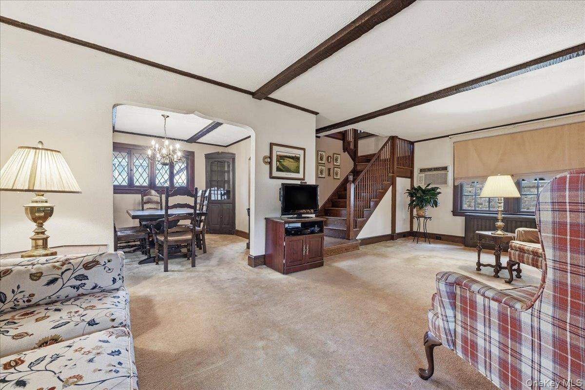 Casa de 3 Dormitorios en Venta en Floral Park - Nueva York - EE. UU. - 6