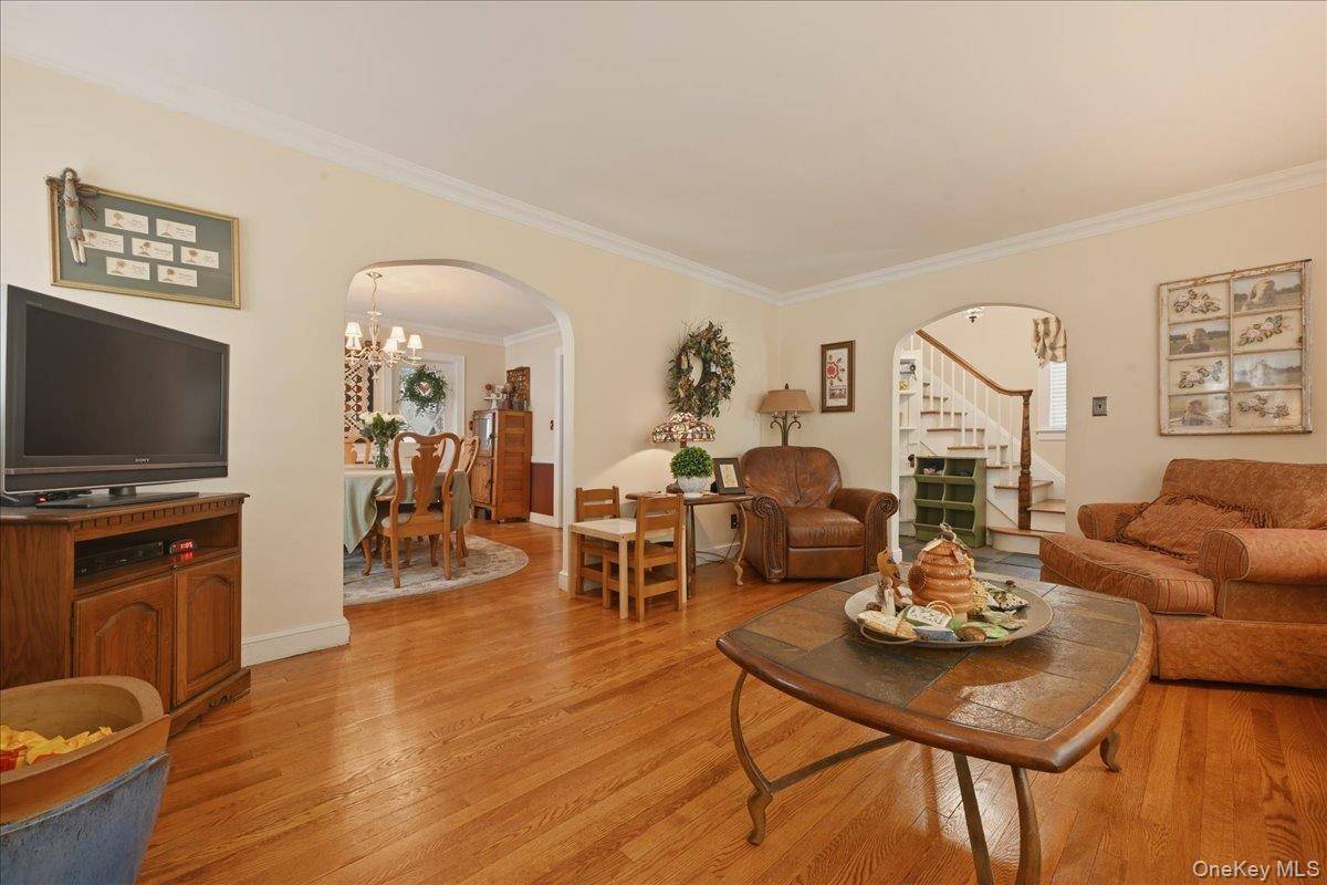 Casa de 3 Dormitorios en Venta en Floral Park - Nueva York - EE. UU. - 7