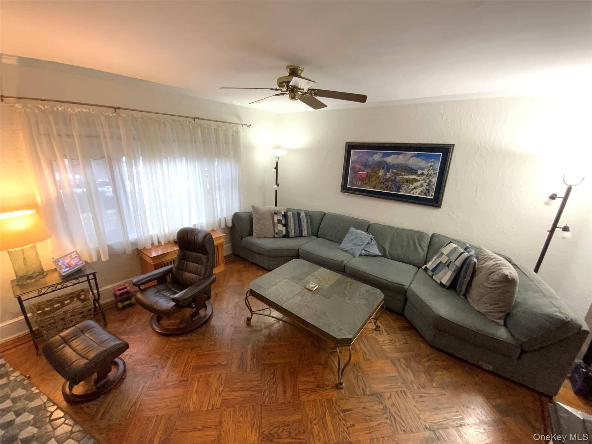 Casa de 3 Dormitorios en Venta en Flushing - Nueva York - EE. UU. - 6