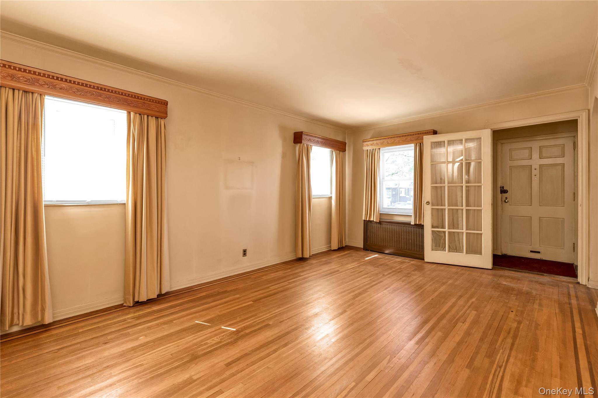 Casa de 3 Dormitorios en Venta en Flushing - Nueva York - EE. UU. - 3