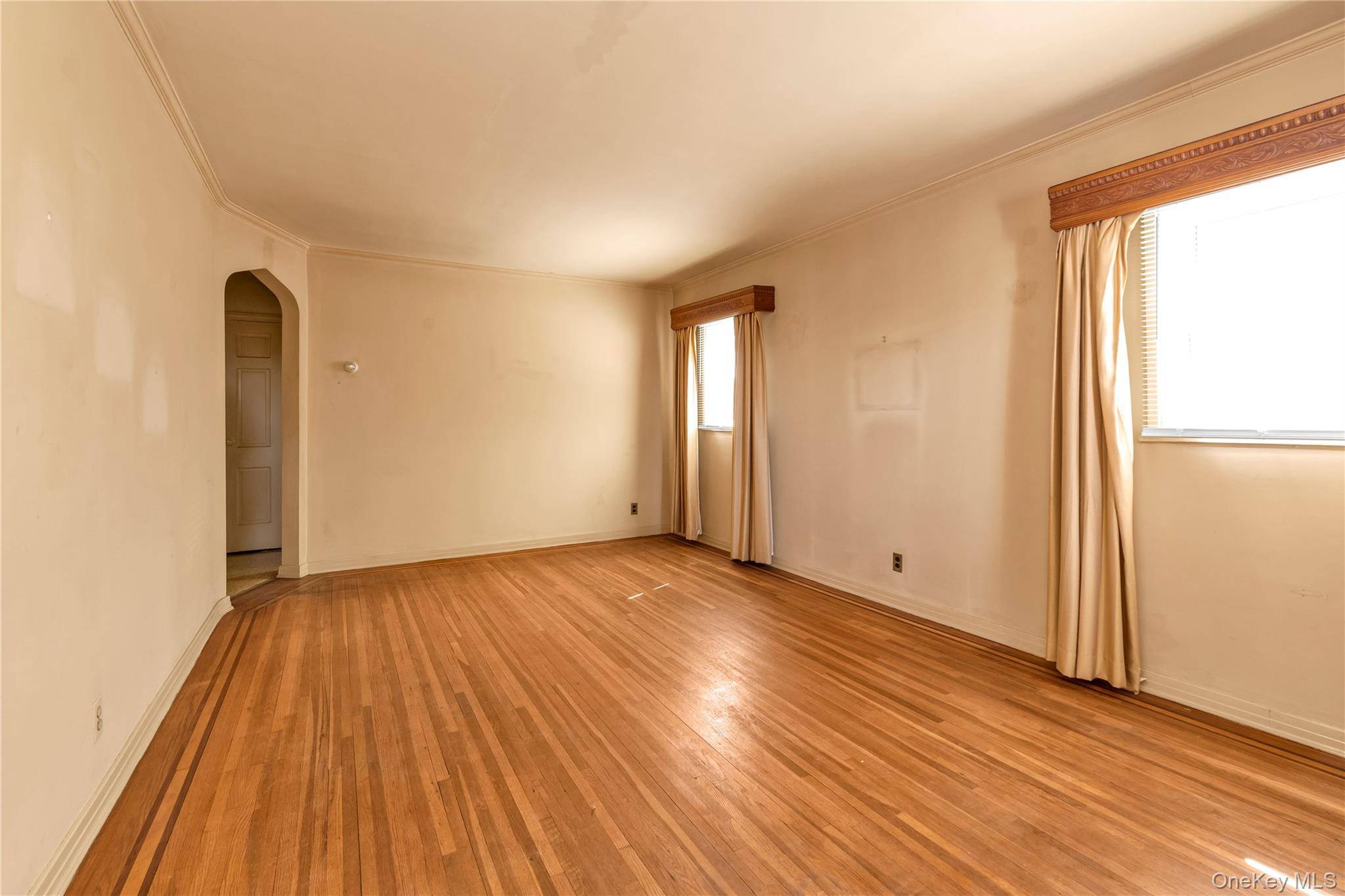Casa de 3 Dormitorios en Venta en Flushing - Nueva York - EE. UU. - 4