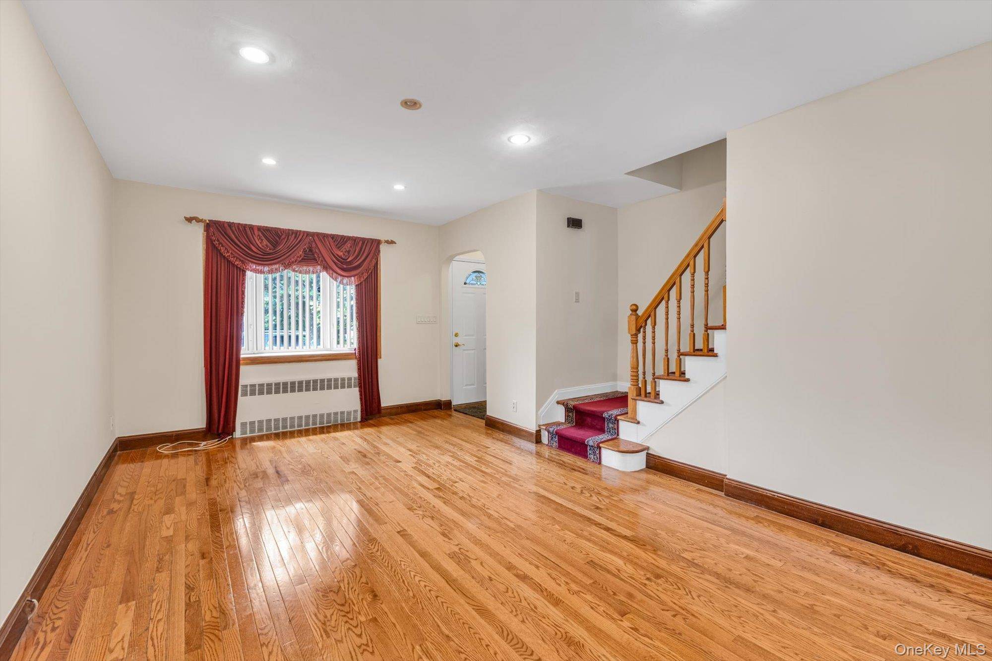 Casa com 3 Quartos à Venda em Flushing - Nova Iorque - EUA - 2