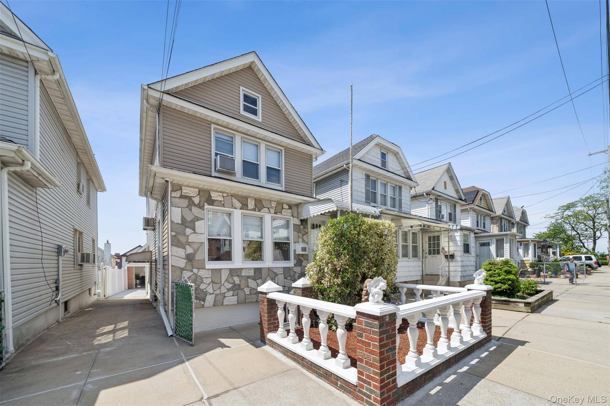 Casa com 3 Quartos à Venda em Flushing - Nova Iorque - EUA - 2