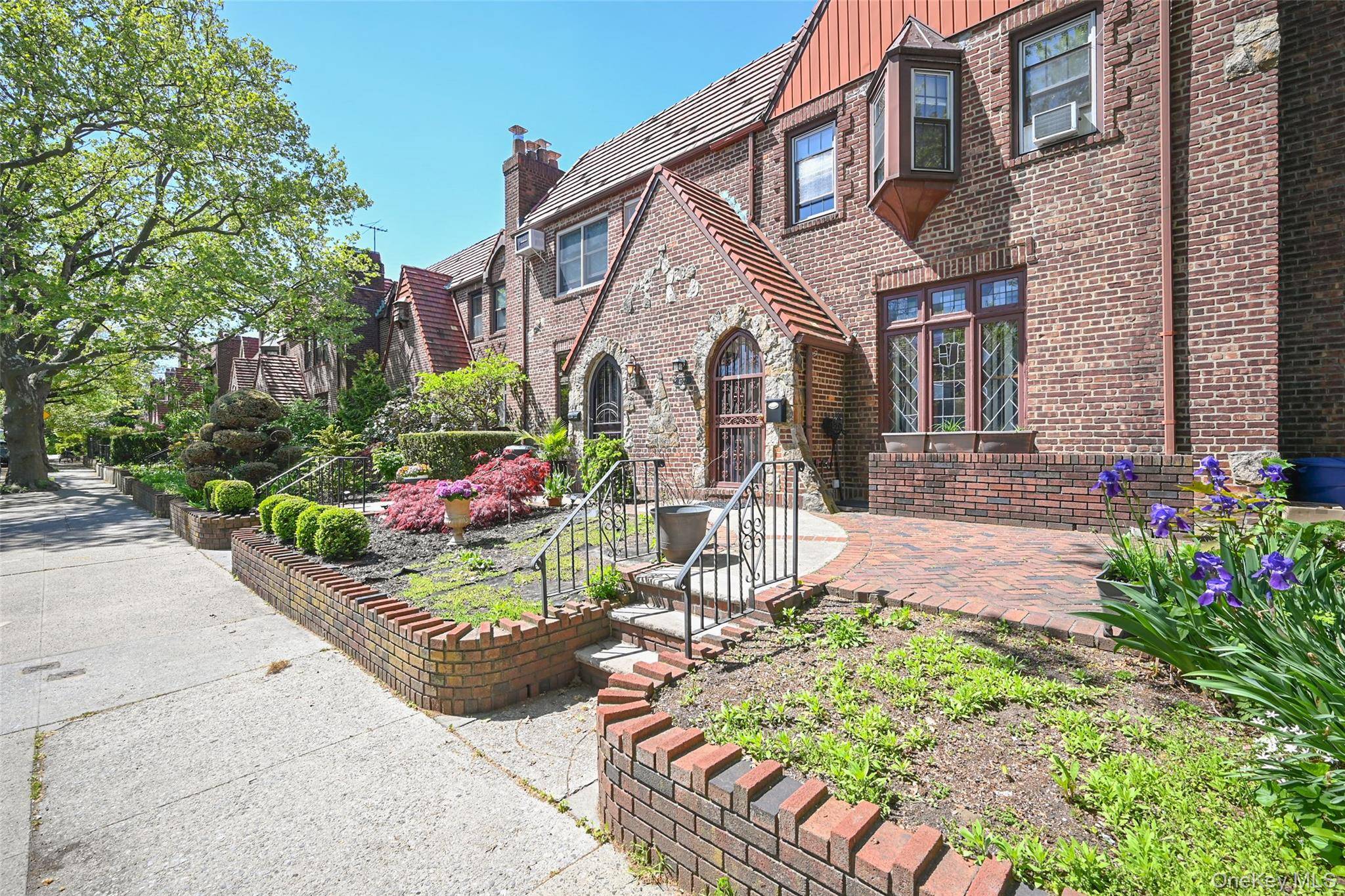 Casa com 3 Quartos à Venda em Flushing - Nova Iorque - EUA - 2