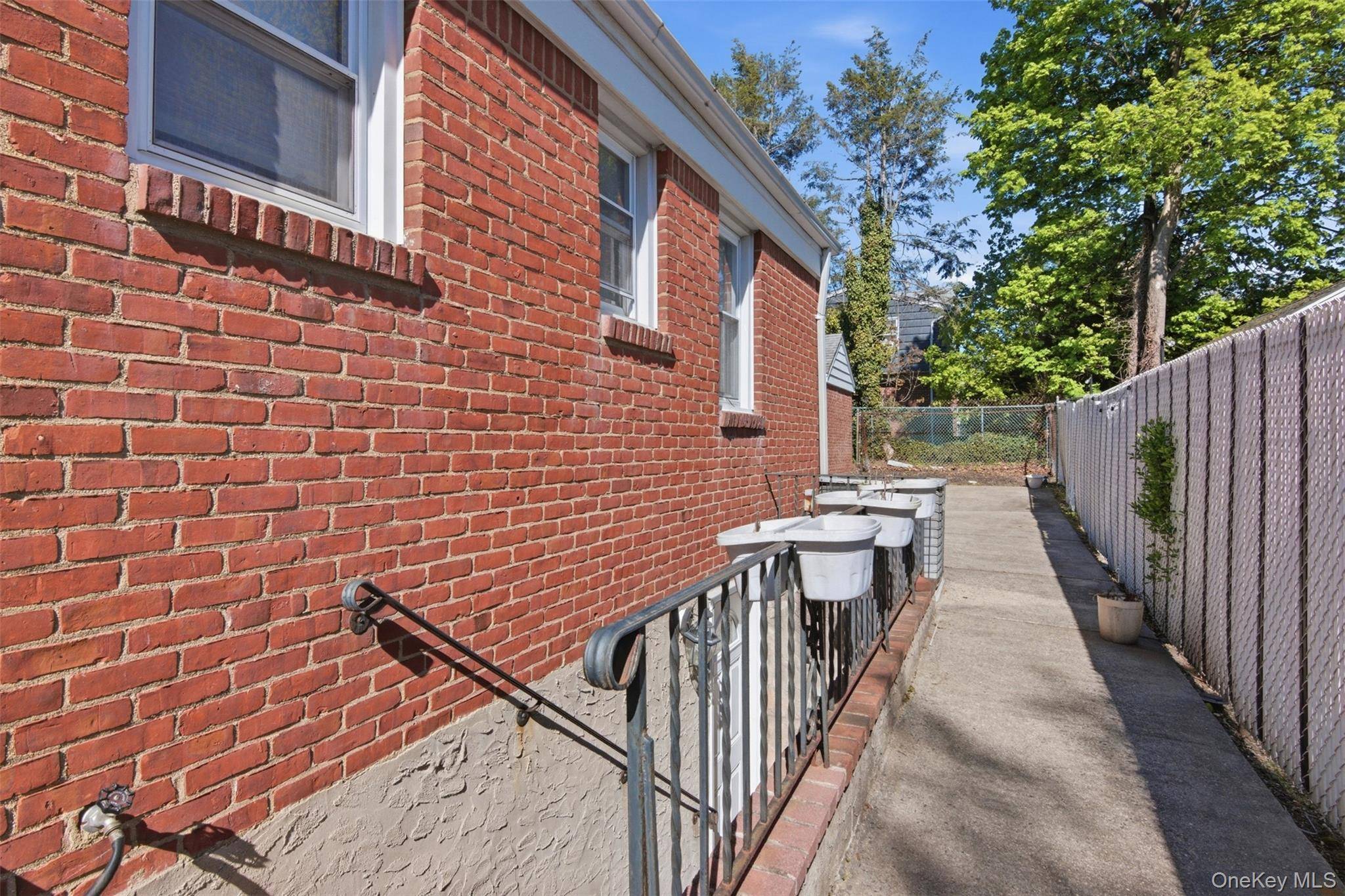 Casa com 3 Quartos à Venda em Franklin Square - Nova Iorque - EUA - 6