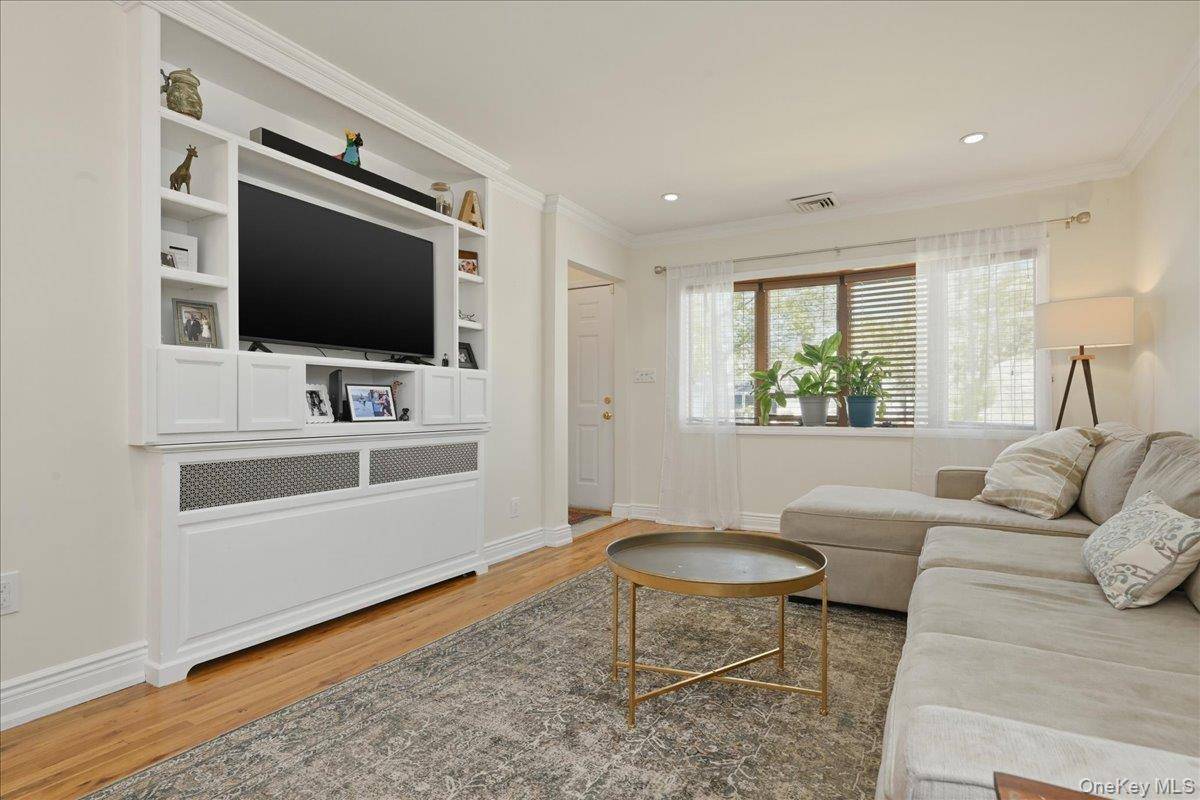 Casa com 3 Quartos à Venda em Franklin Square - Nova Iorque - EUA - 4