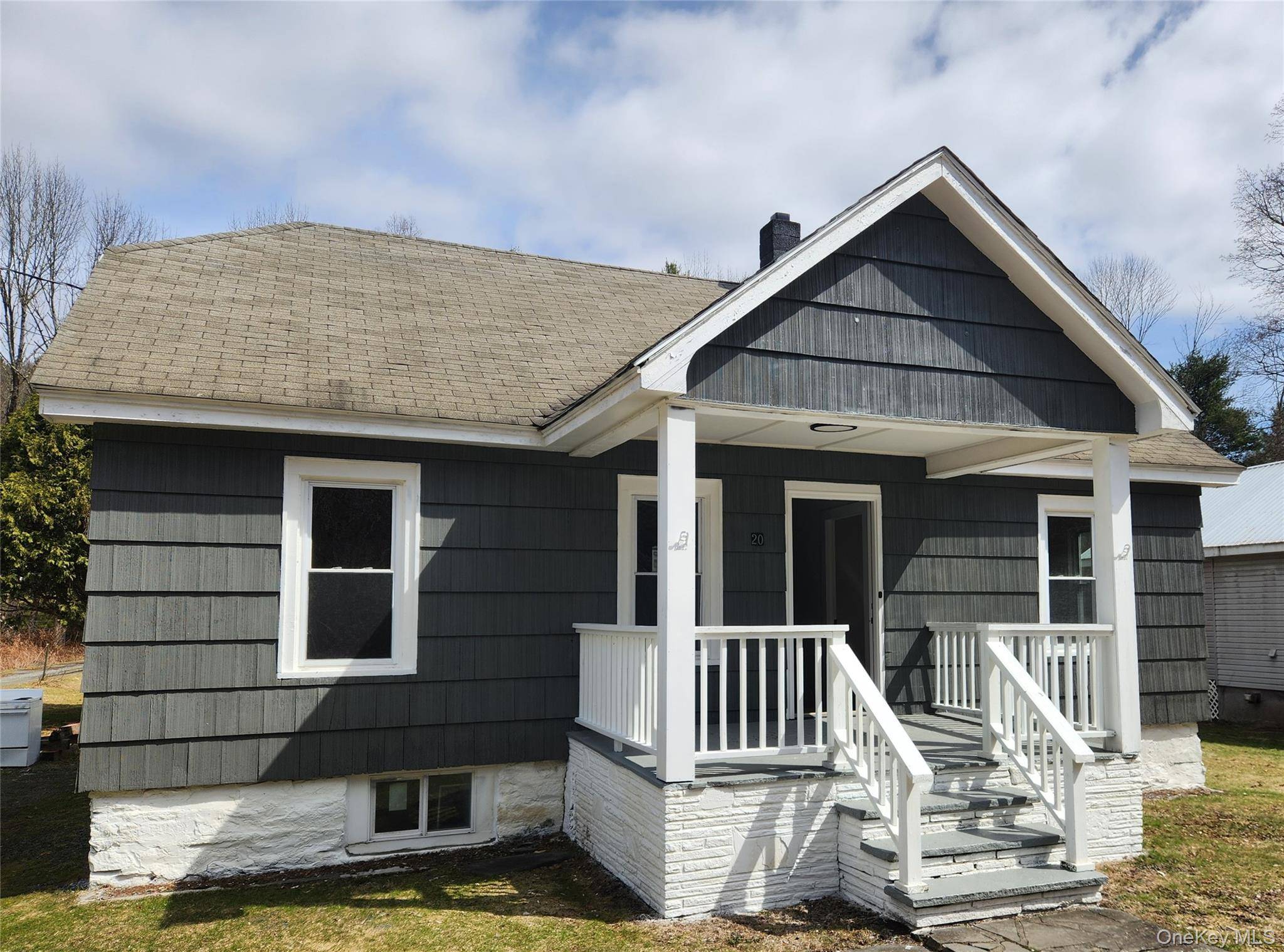 Casa com 3 Quartos à Venda em Fremont Center - Nova Iorque - EUA - 1