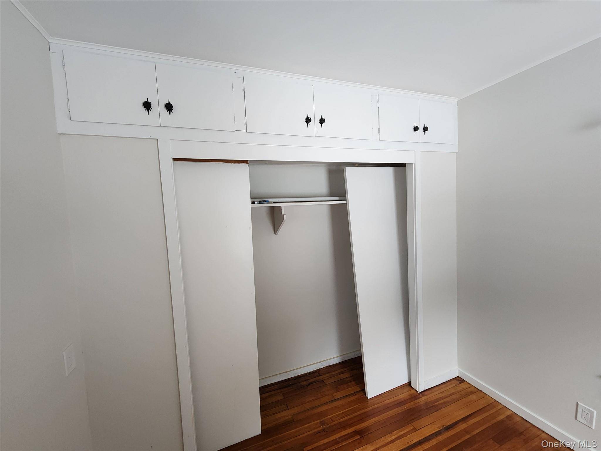 Casa com 3 Quartos à Venda em Fremont Center - Nova Iorque - EUA - 4