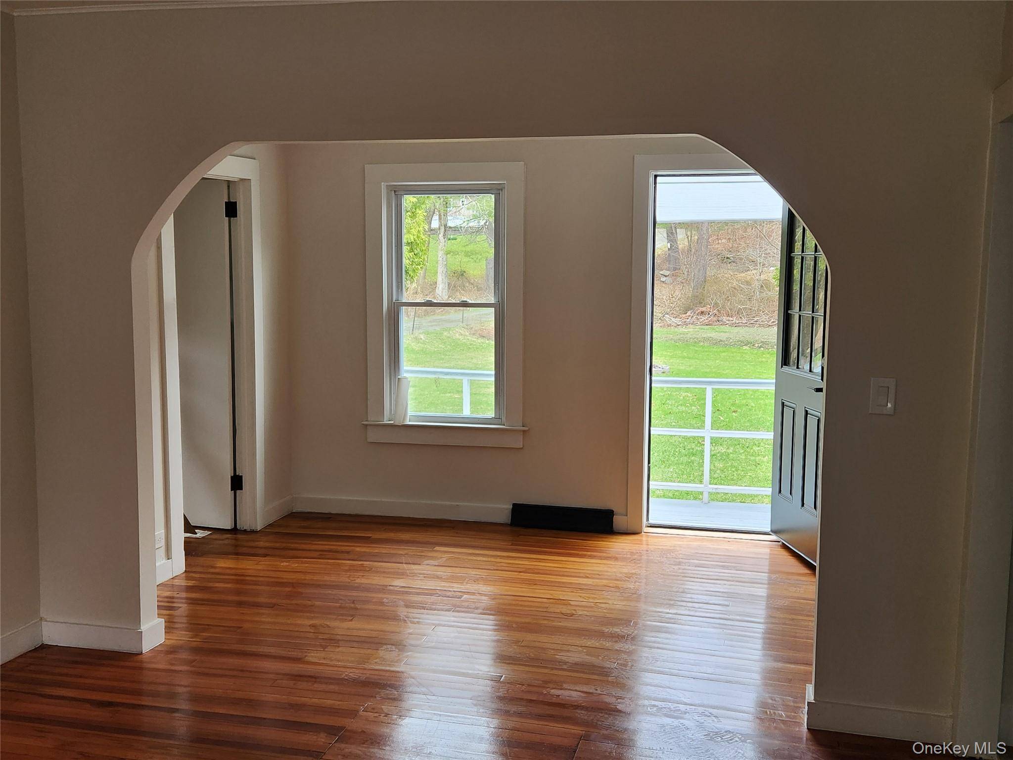 Casa com 3 Quartos à Venda em Fremont Center - Nova Iorque - EUA - 5