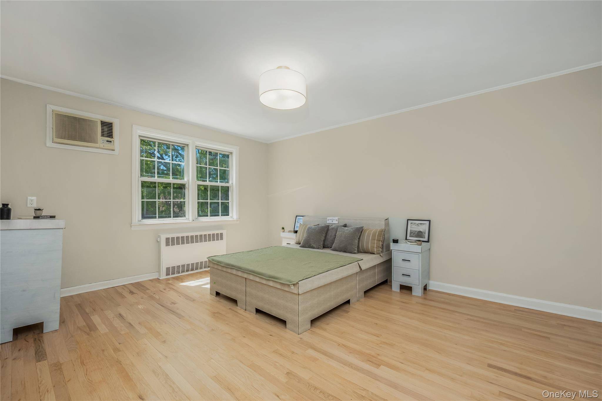 Casa com 3 Quartos à Venda em Fresh Meadows - Nova Iorque - EUA - 6