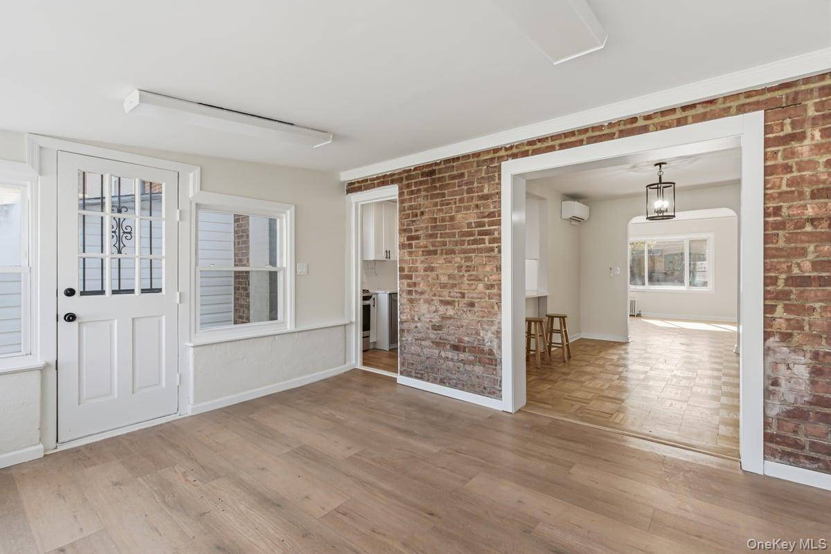 Casa com 3 Quartos à Venda em Fresh Meadows - Nova Iorque - EUA - 6