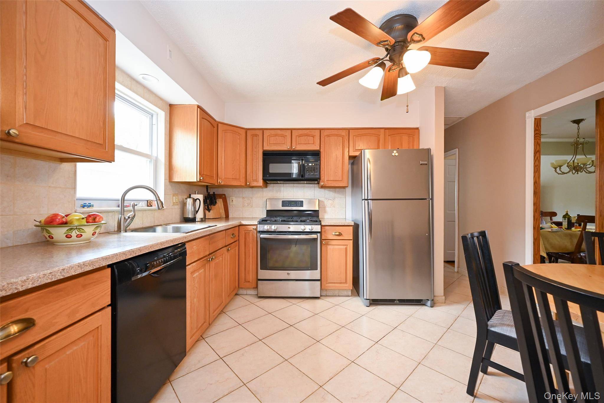 Casa com 3 Quartos à Venda em Fresh Meadows - Nova Iorque - EUA - 5