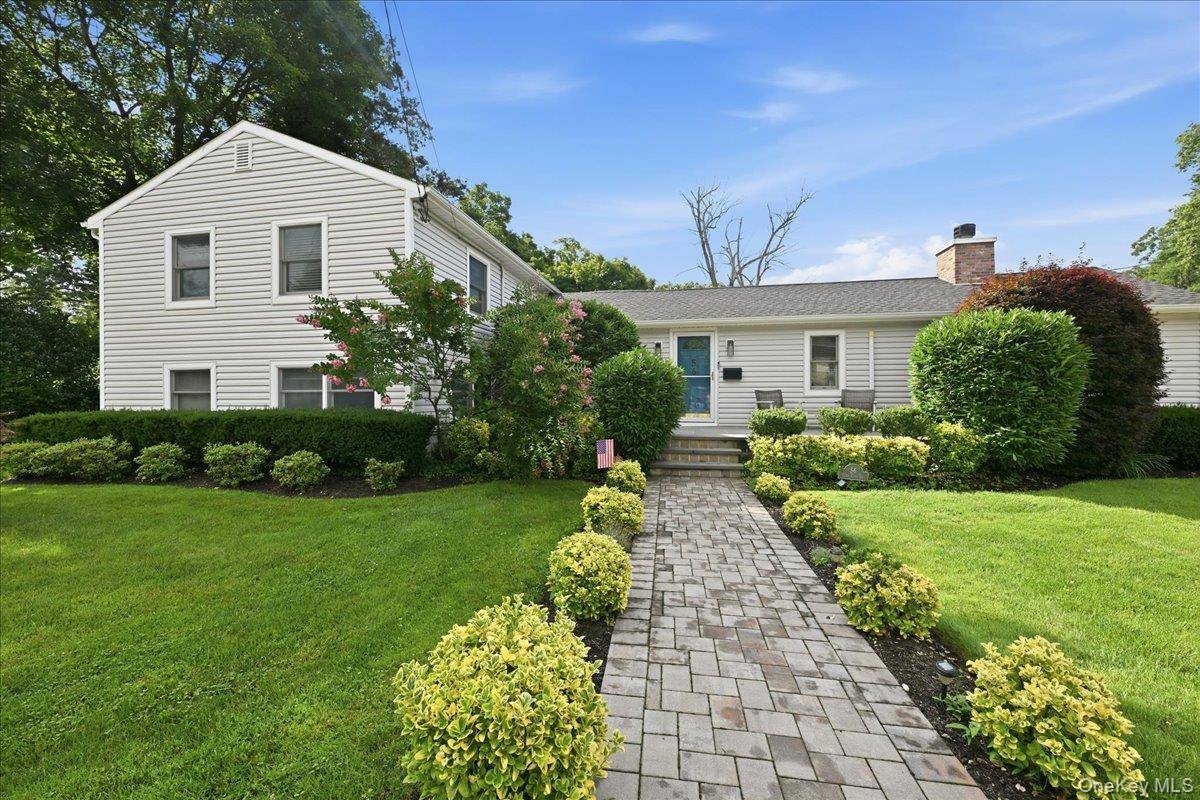 Casa com 3 Quartos à Venda em Glen Head - Nova Iorque - EUA - 1
