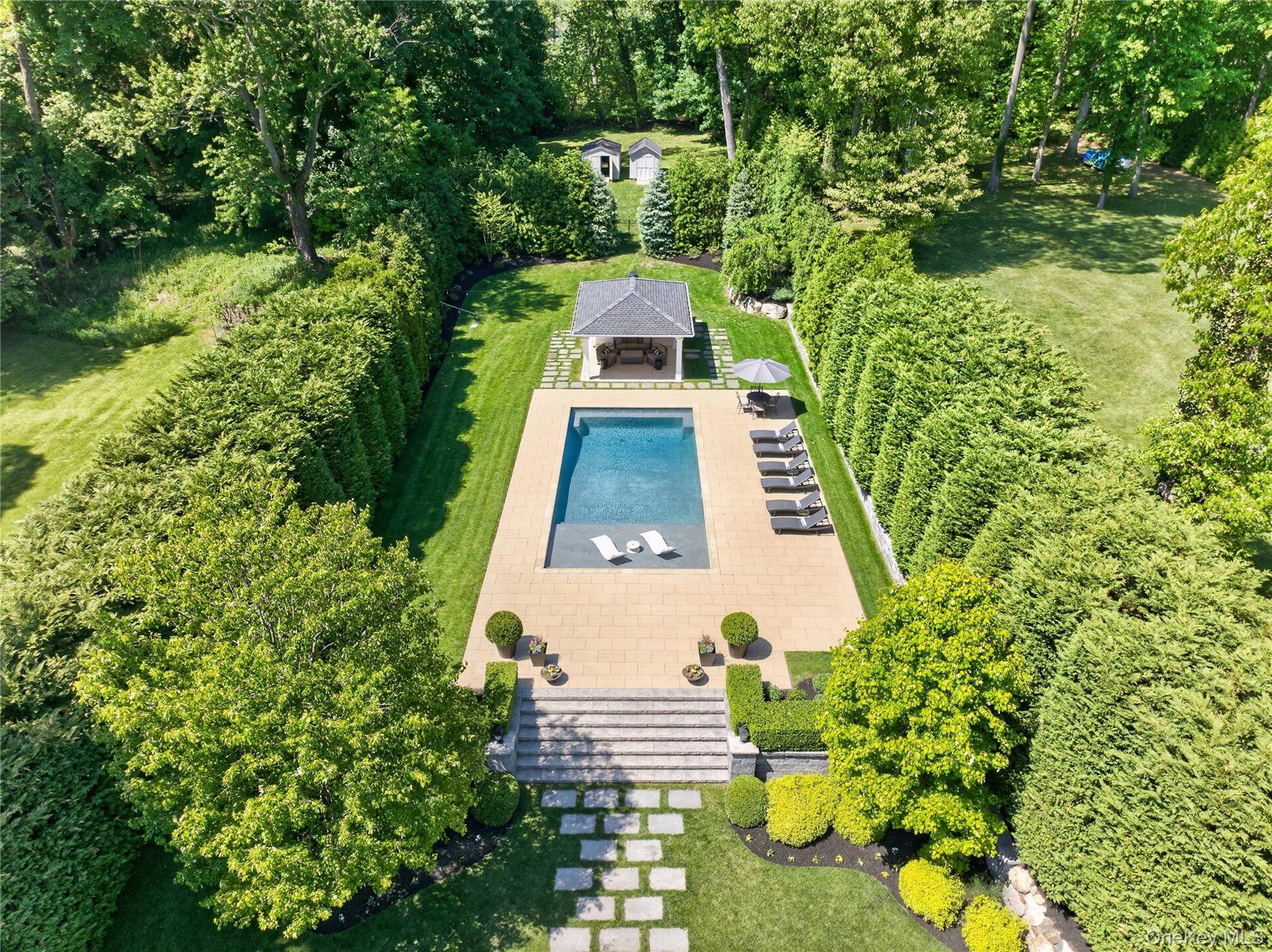 Casa de 3 Dormitorios en Venta en Glen Head, Nueva York, EE. UU. - 3