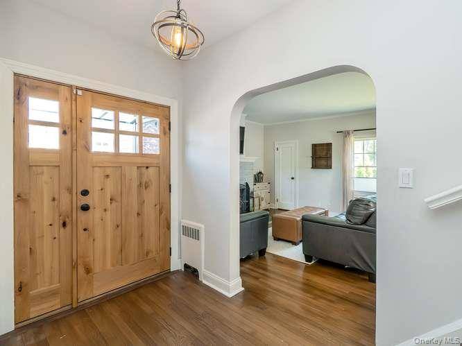 Casa com 3 Quartos à Venda em Glen Head - Nova Iorque - EUA - 2