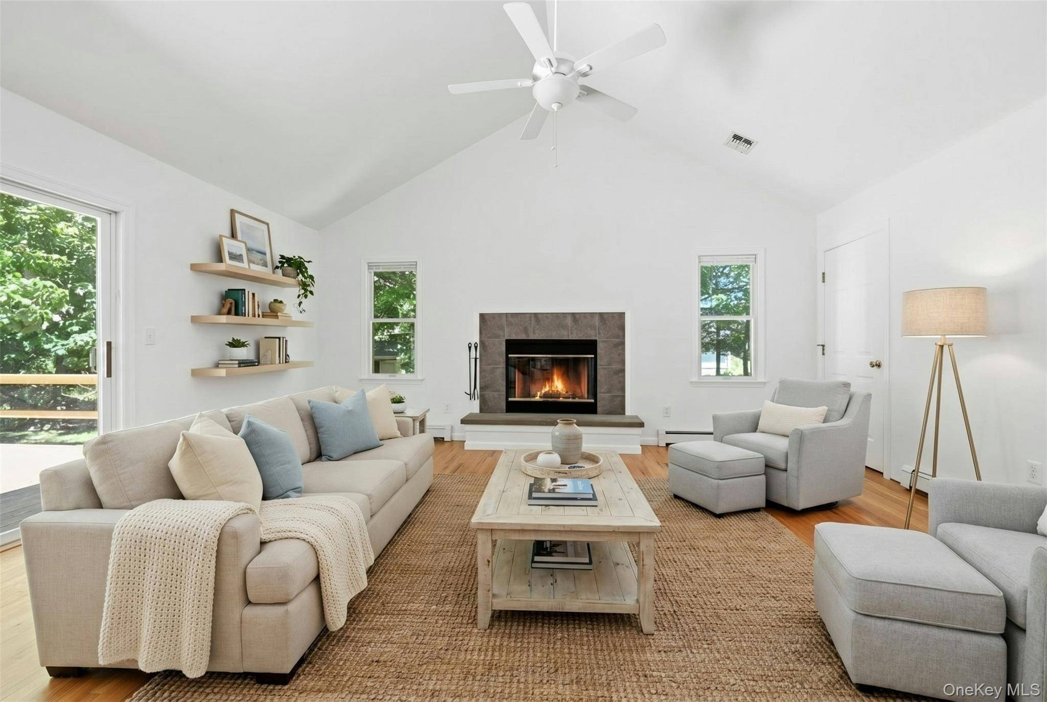 Maison de 3 Chambres à Vendre à Greenport, New York, États-Unis - 3