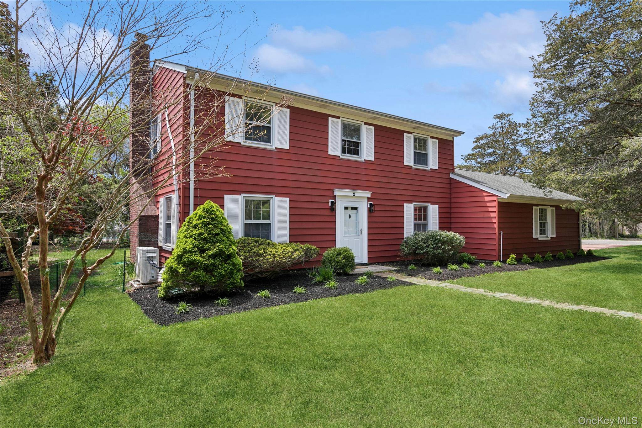 Casa com 3 Quartos à Venda em Hampton Bays - Nova Iorque - EUA - 1