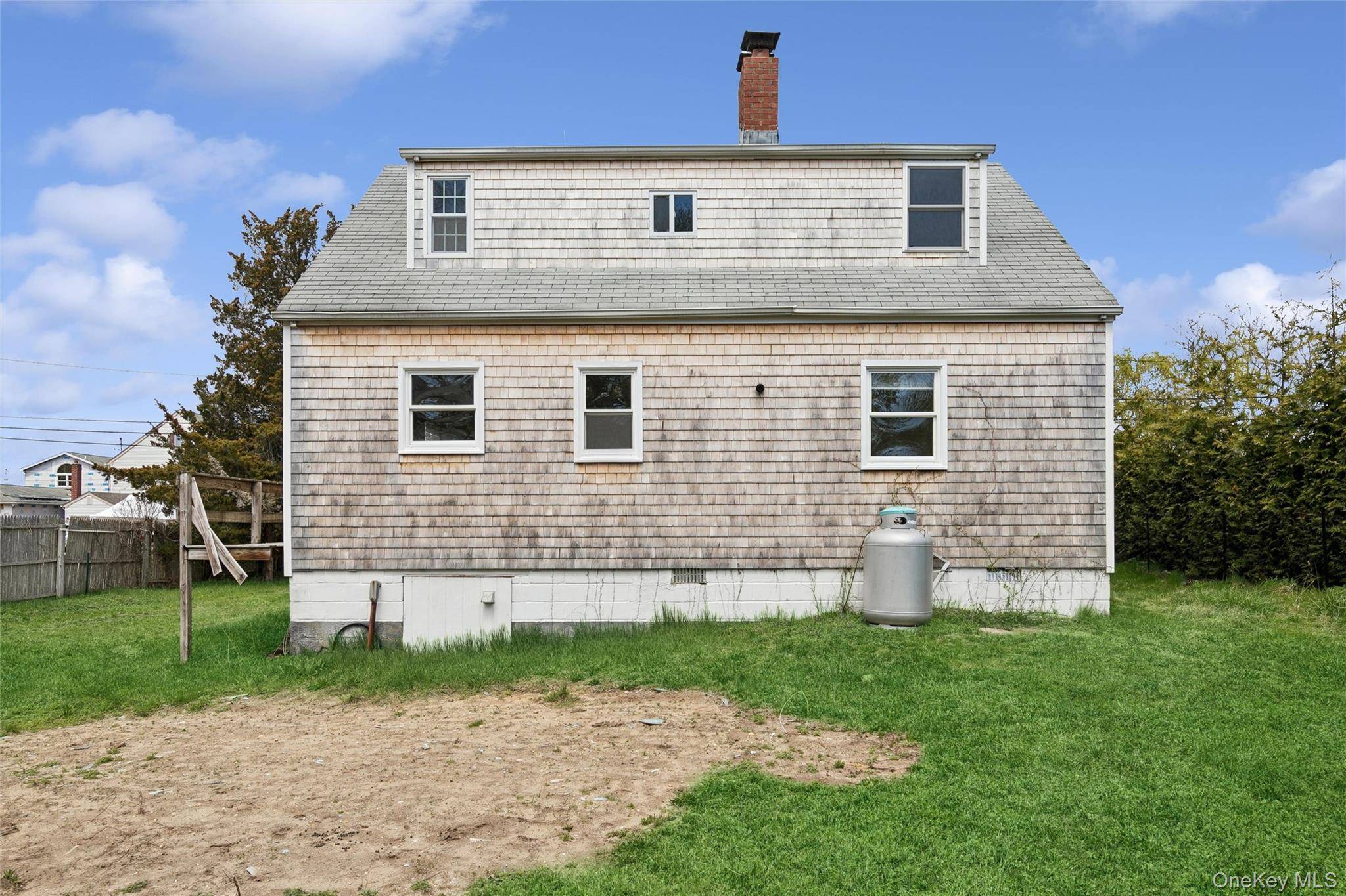 Casa de 3 Dormitorios en Venta en Hampton Bays - Nueva York - EE. UU. - 5