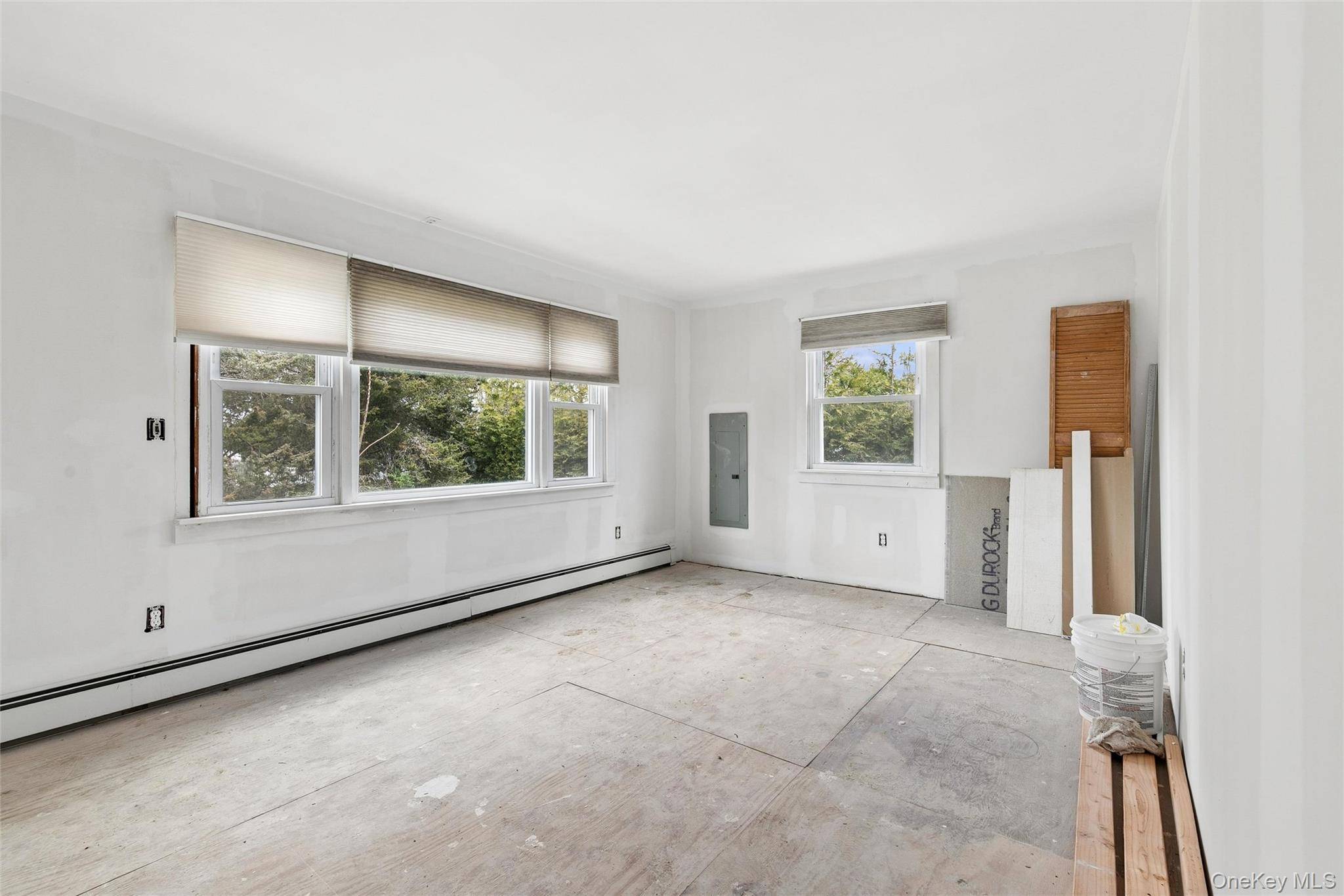 Casa de 3 Dormitorios en Venta en Hampton Bays - Nueva York - EE. UU. - 8