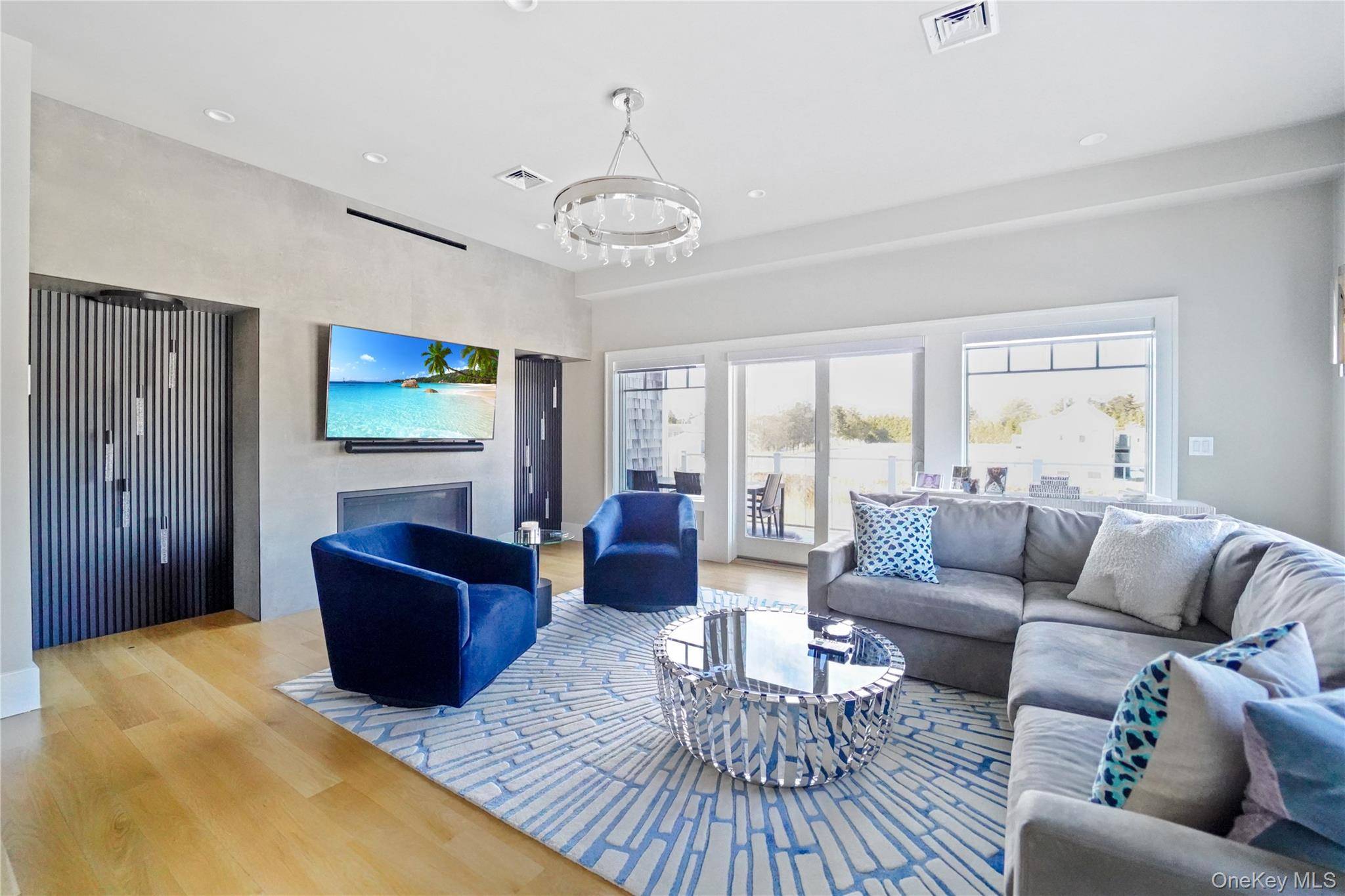 Casa de 3 Dormitorios en Venta en Hampton Bays - Nueva York - EE. UU. - 5