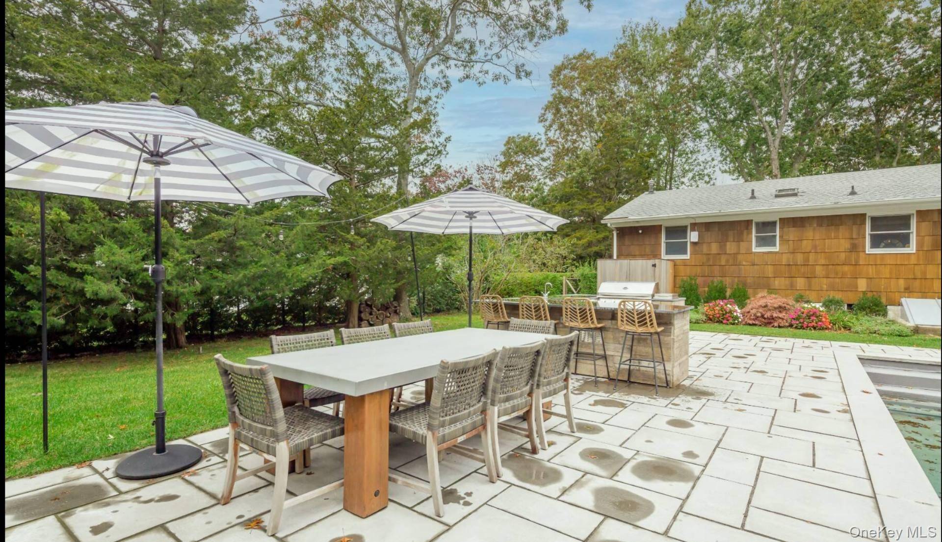 Casa de 3 Dormitorios en Venta en Hampton Bays - Nueva York - EE. UU. - 4