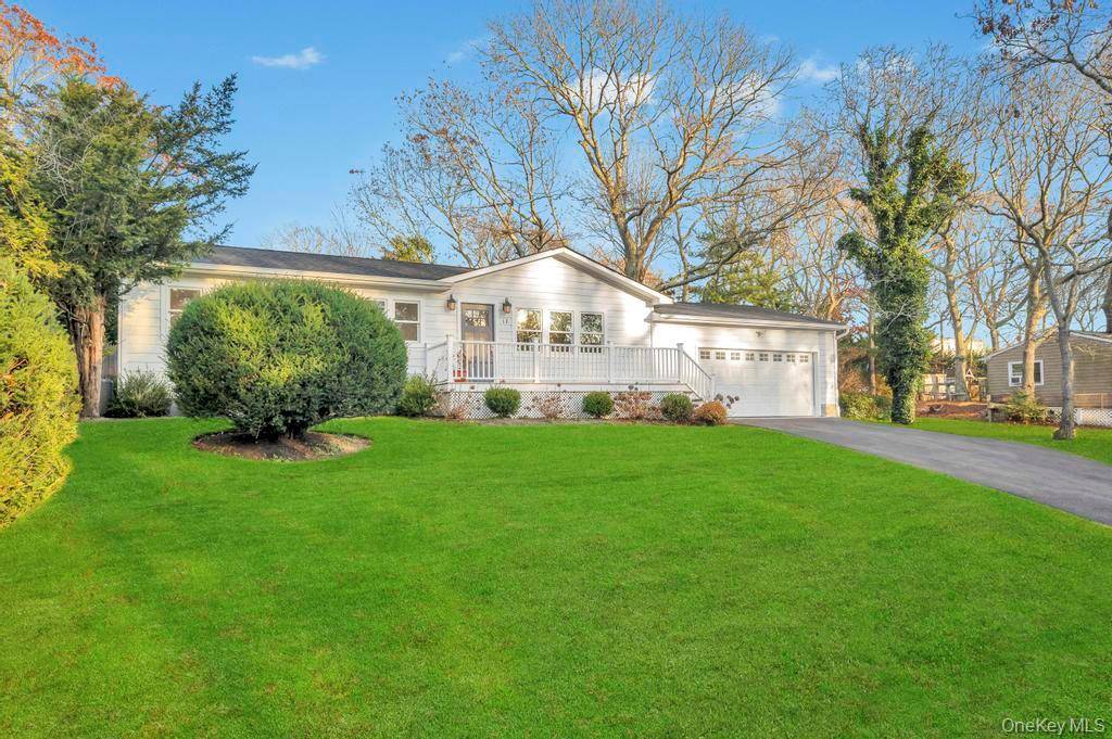 Casa de 3 Dormitorios en Venta en Hampton Bays - Nueva York - EE. UU. - 2