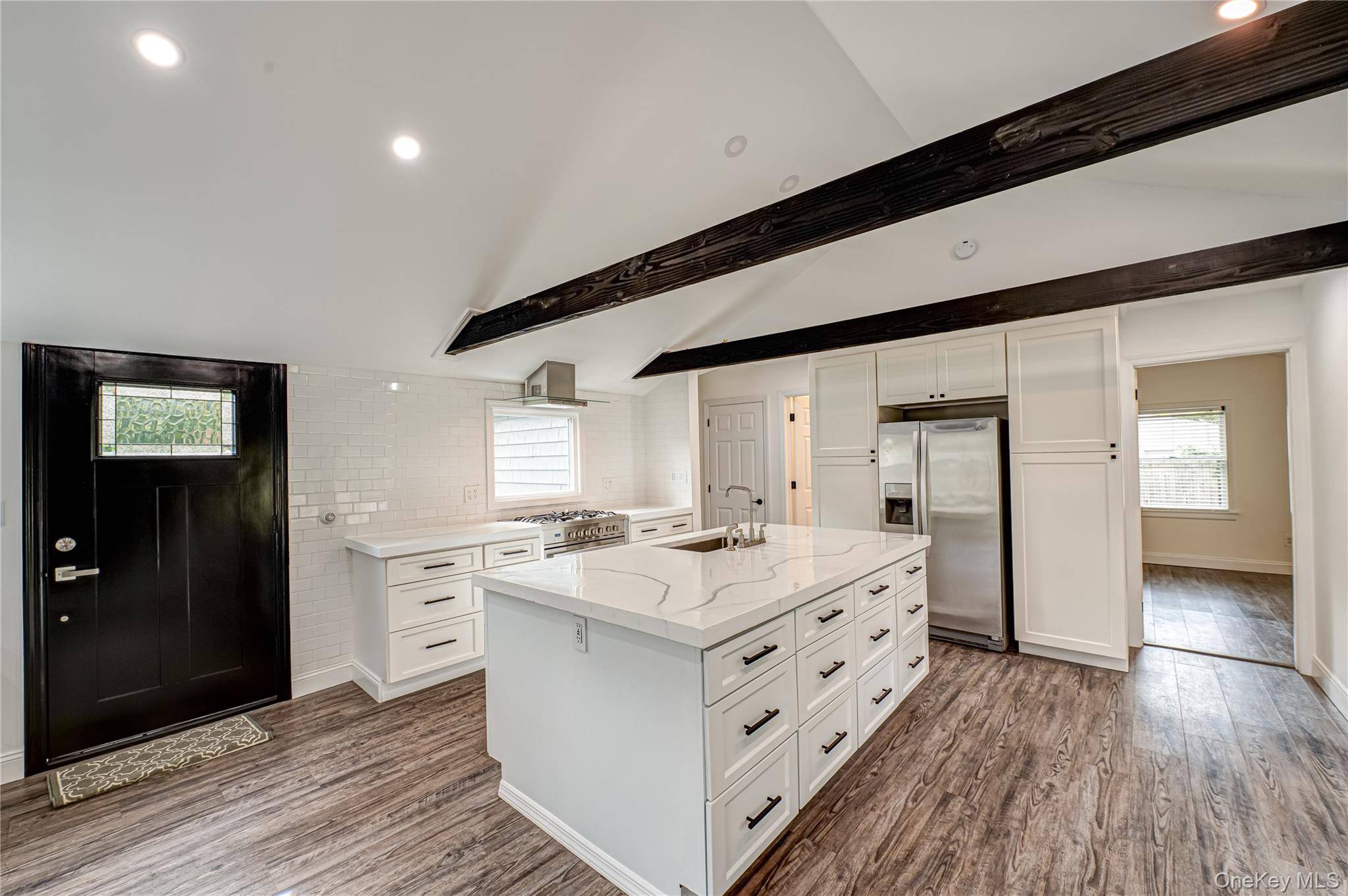 Casa de 3 Dormitorios en Venta en Hampton Bays - Nueva York - EE. UU. - 7
