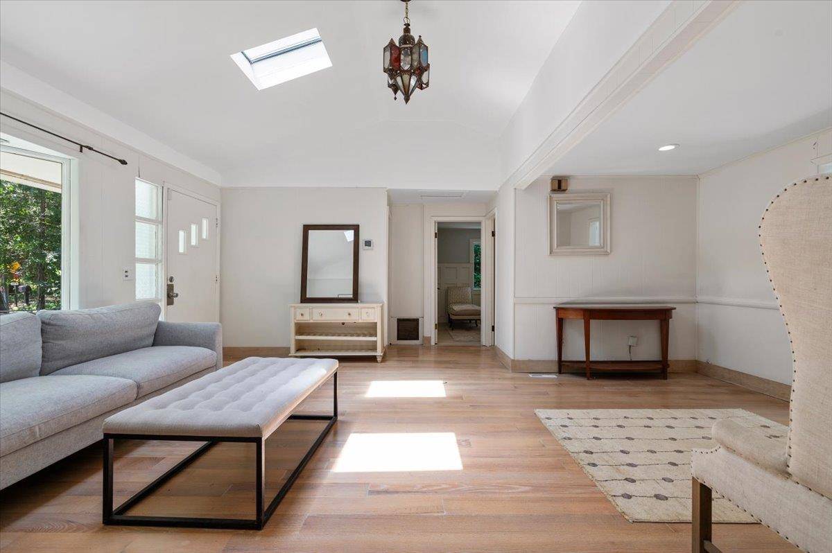 Casa de 3 Dormitorios en Venta en Hampton Bays - Nueva York - EE. UU. - 8