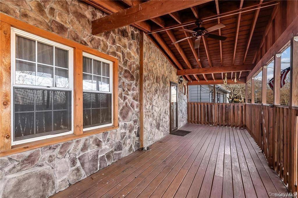 Casa com 3 Quartos à Venda em Highland Falls - Nova Iorque - EUA - 1