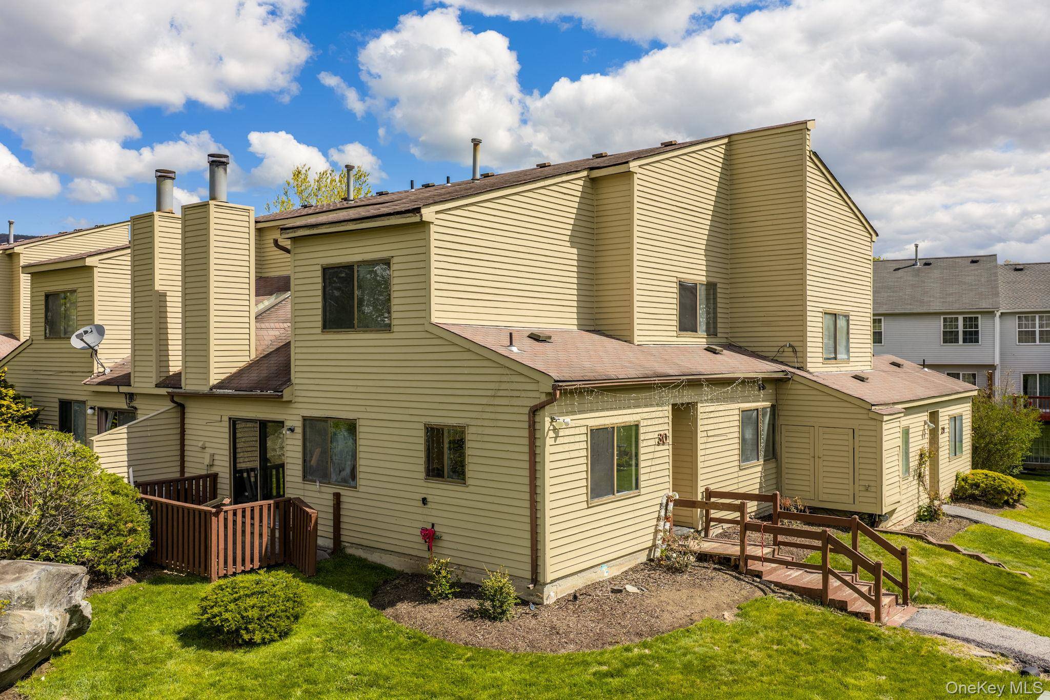 Casa de 3 Dormitorios en Venta en Highland Mills - Nueva York - EE. UU. - 1