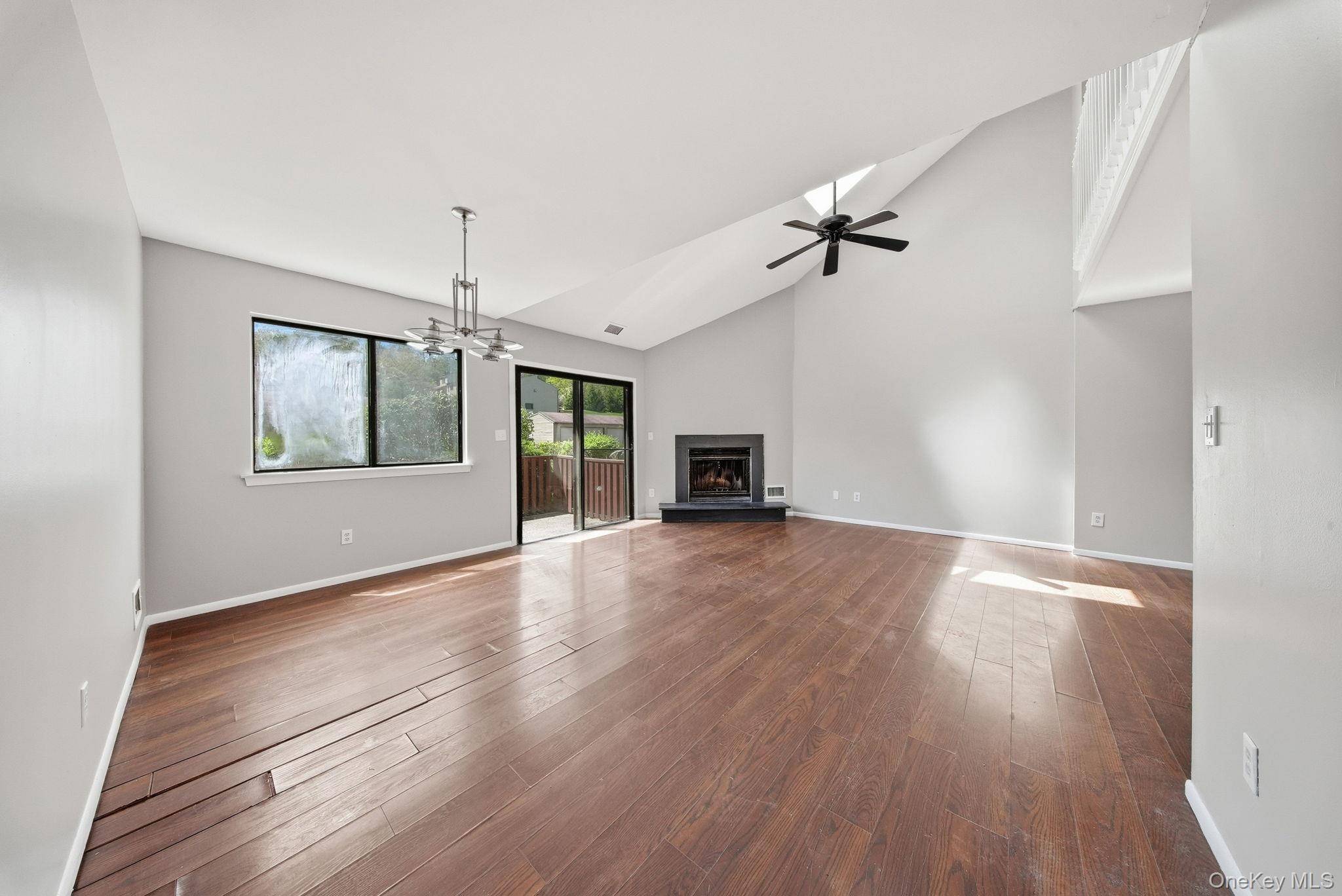 Casa de 3 Dormitorios en Venta en Highland Mills - Nueva York - EE. UU. - 3