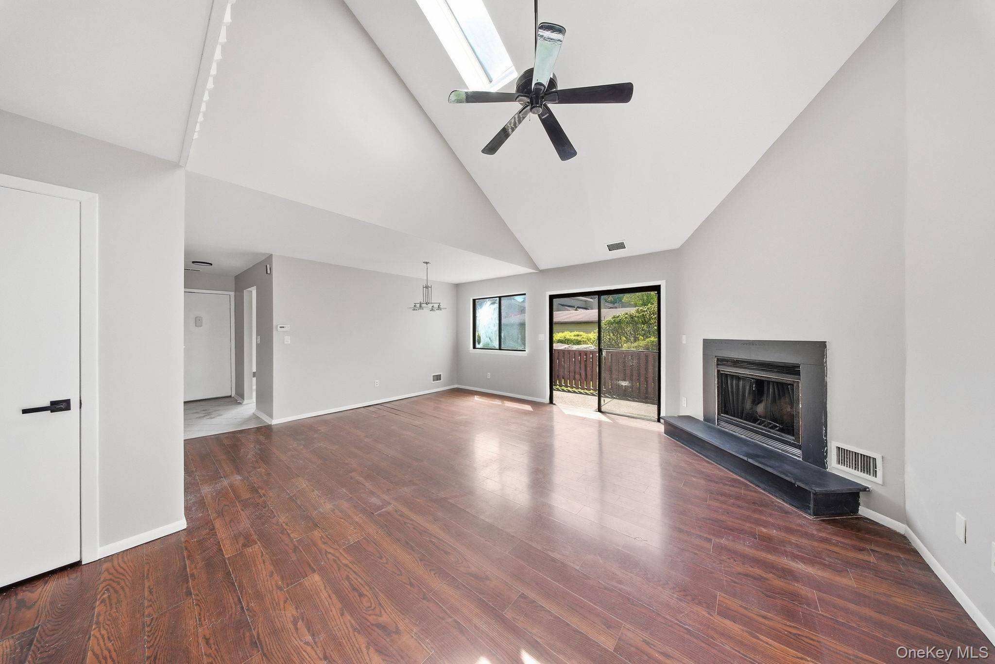 Casa de 3 Dormitorios en Venta en Highland Mills - Nueva York - EE. UU. - 8