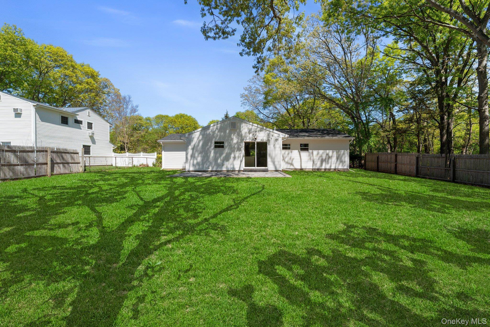 Casa de 3 Dormitorios en Venta en Holbrook - Nueva York - EE. UU. - 6