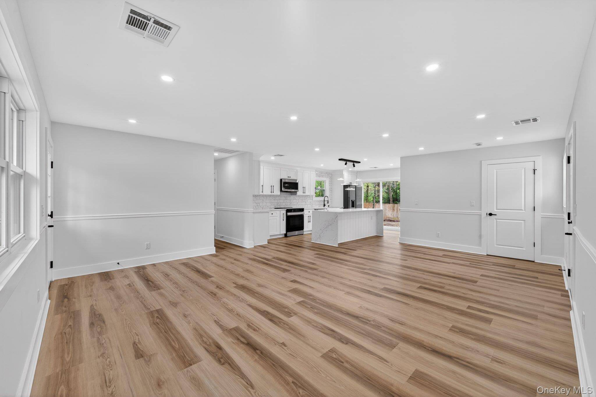 Casa de 3 Dormitorios en Venta en Holbrook - Nueva York - EE. UU. - 7
