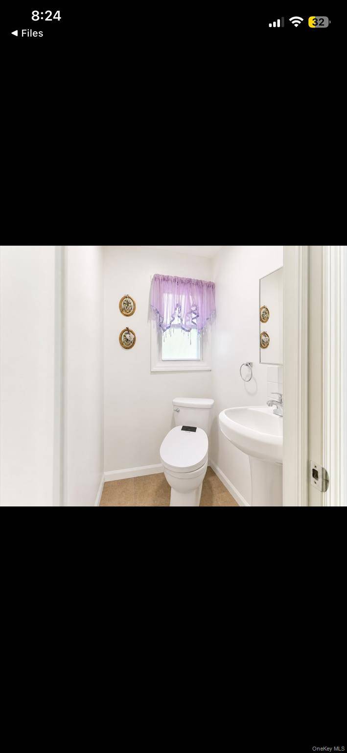 Casa com 3 Quartos à Venda em Hollis - Nova Iorque - EUA - 8