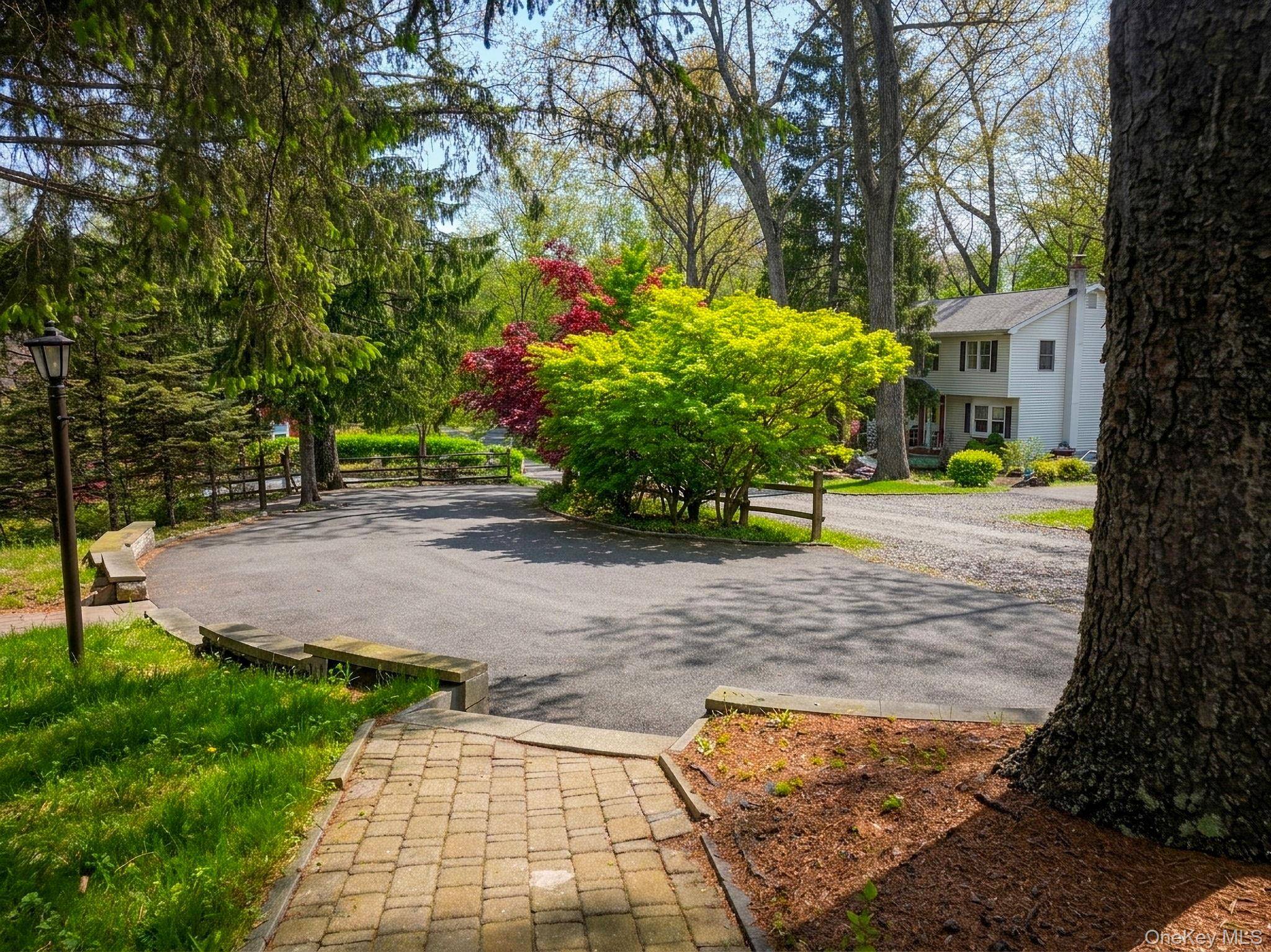 3 Bedroom Home for Sale in Hopewell Junction - New York - USA - 2