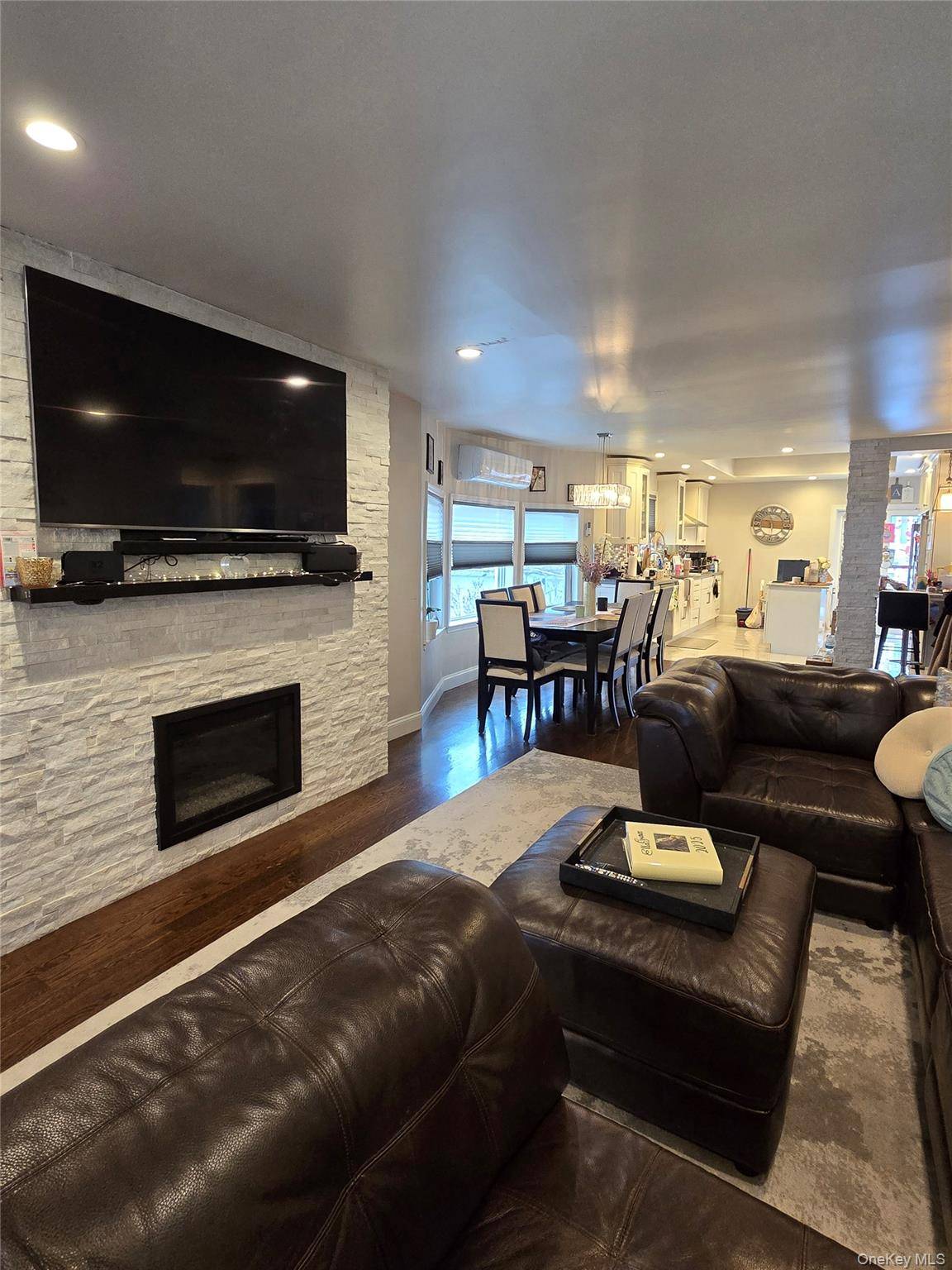 Casa com 3 Quartos à Venda em Howard Beach - Nova Iorque - EUA - 4