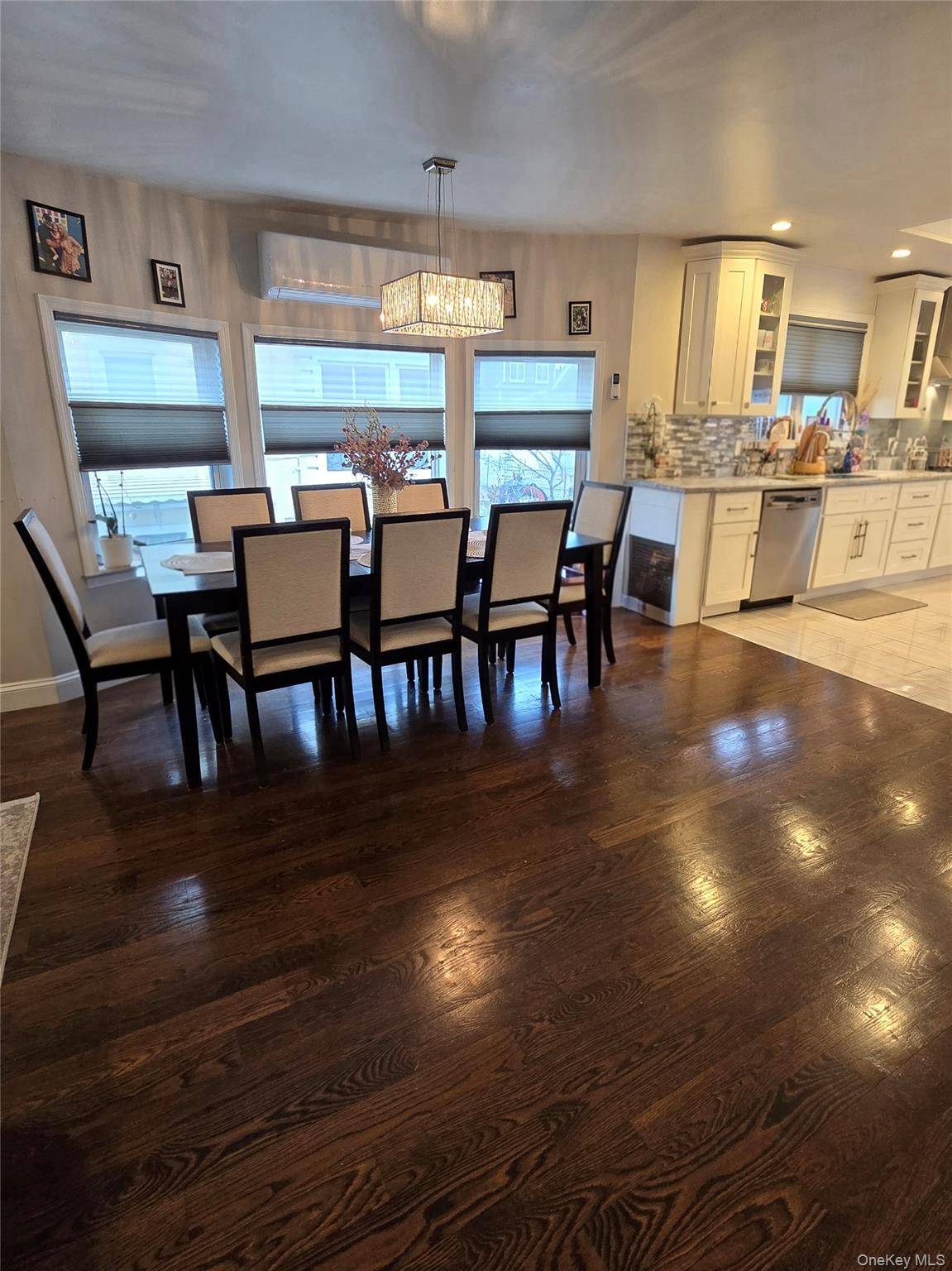 Casa com 3 Quartos à Venda em Howard Beach - Nova Iorque - EUA - 6