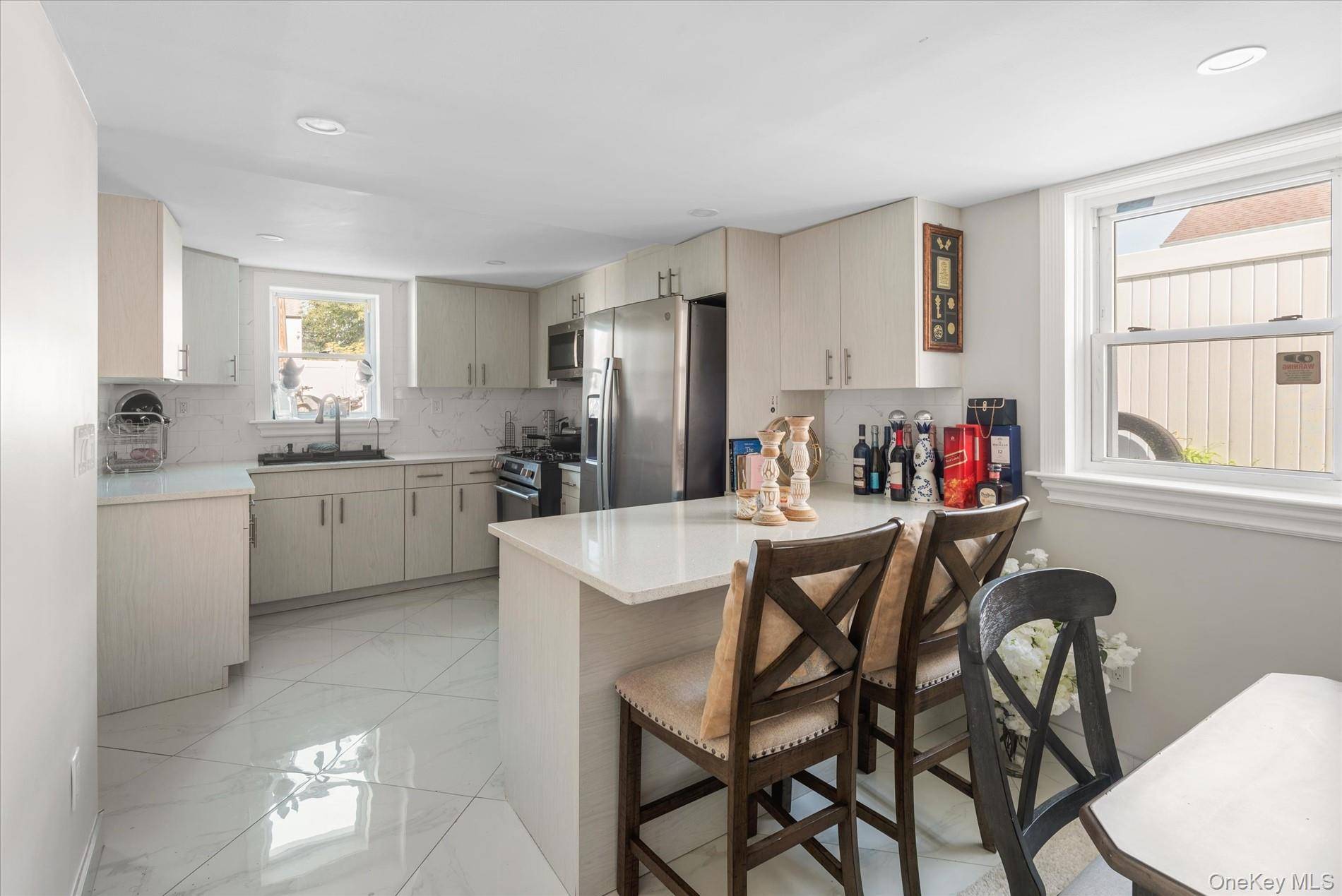 3 Bedroom Home for Sale in Howard Beach - New York - USA - 7