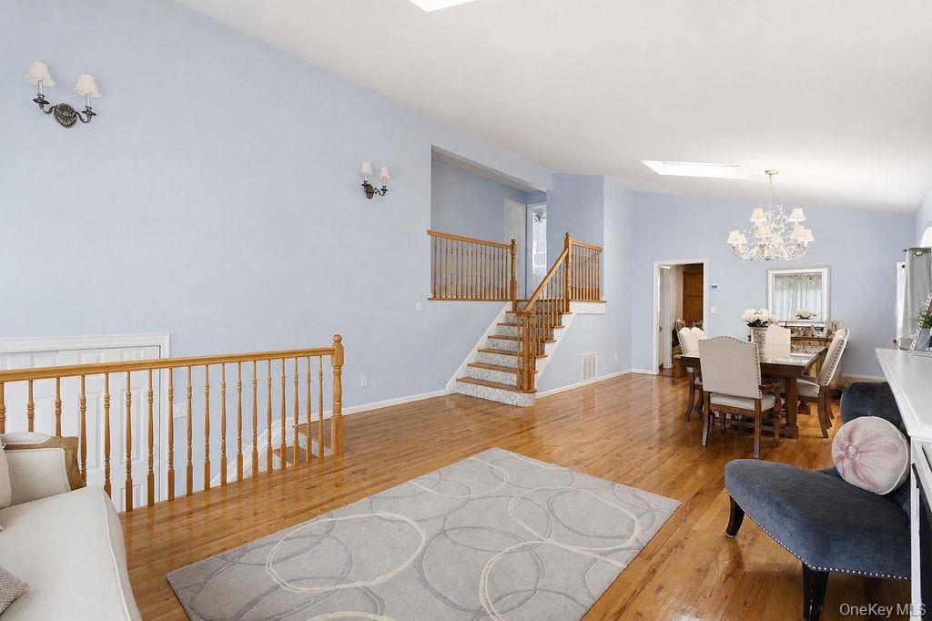 Casa com 3 Quartos à Venda em Howard Beach - Nova Iorque - EUA - 5