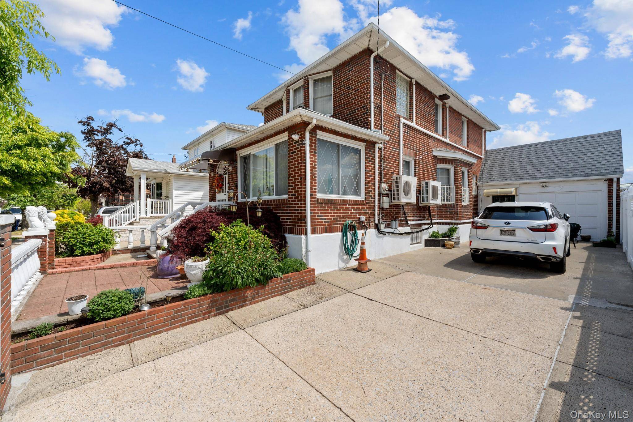 Casa com 3 Quartos à Venda em Howard Beach - Nova Iorque - EUA - 4