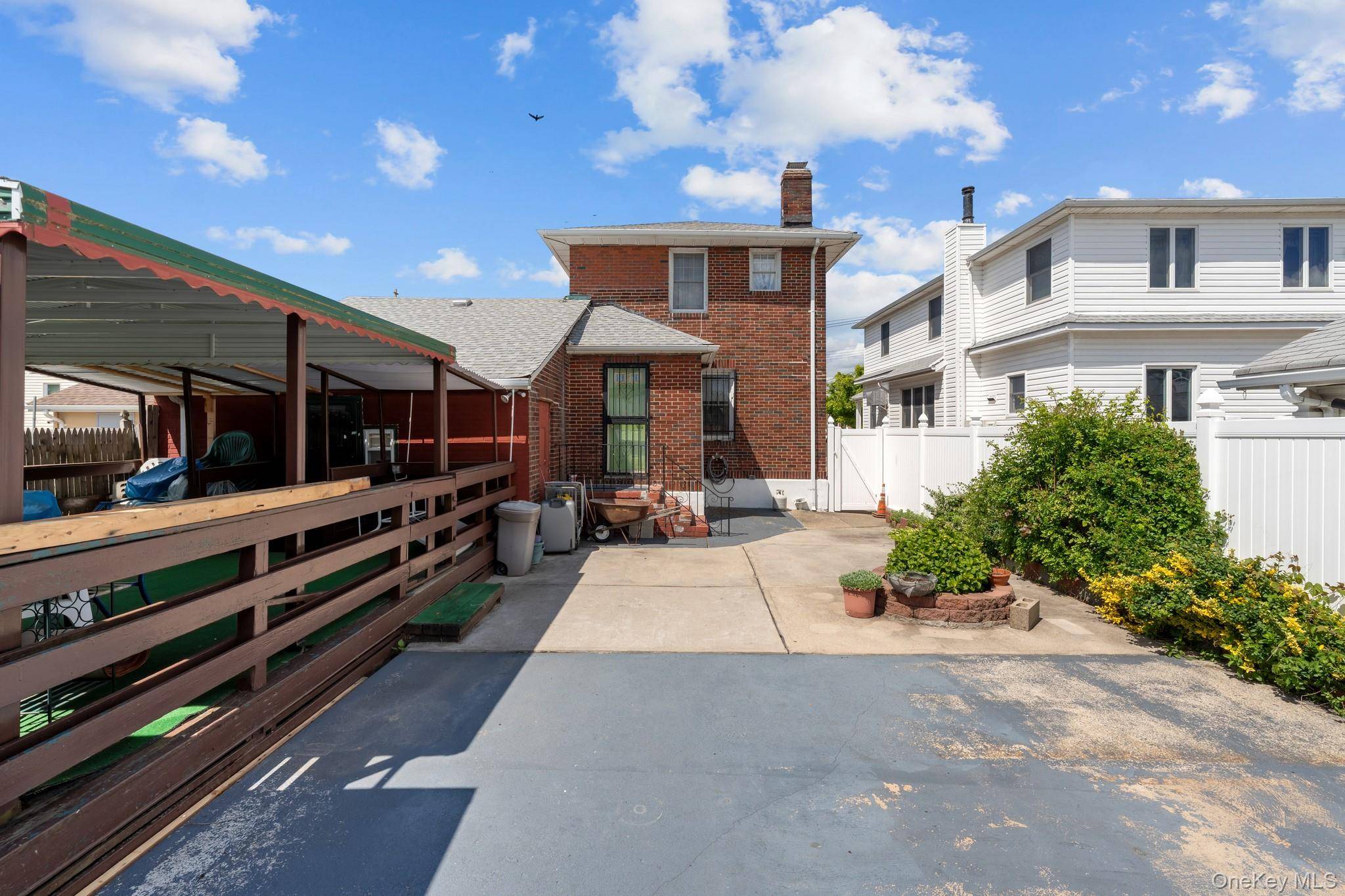Casa com 3 Quartos à Venda em Howard Beach - Nova Iorque - EUA - 7