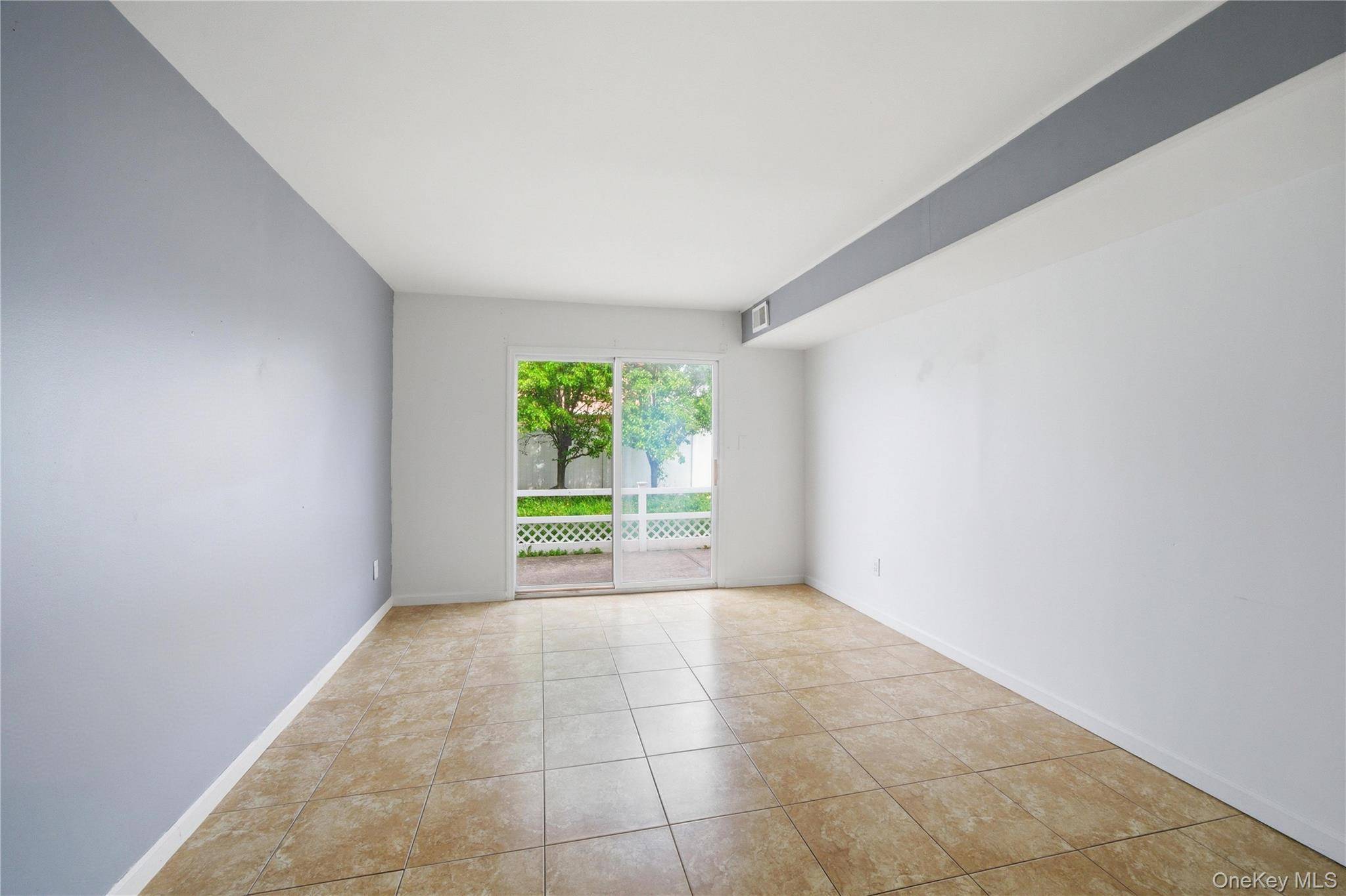 3 Bedroom Home for Sale in Howard Beach - New York - USA - 3