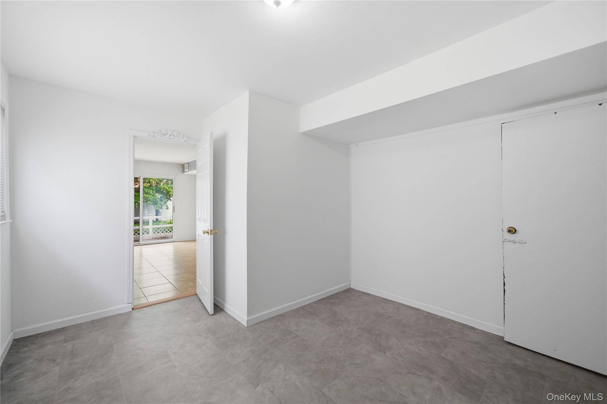3 Bedroom Home for Sale in Howard Beach - New York - USA - 5