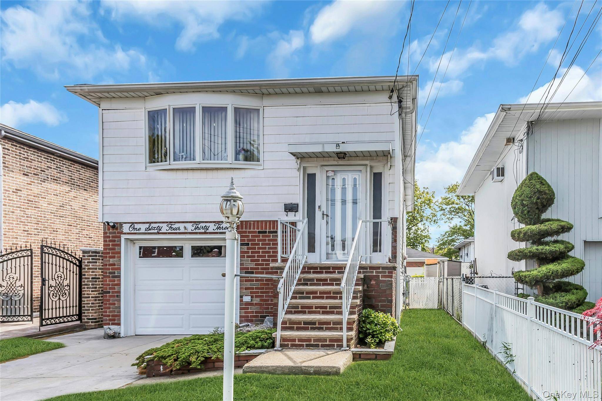 Casa com 3 Quartos à Venda em Howard Beach - Nova Iorque - EUA - 3